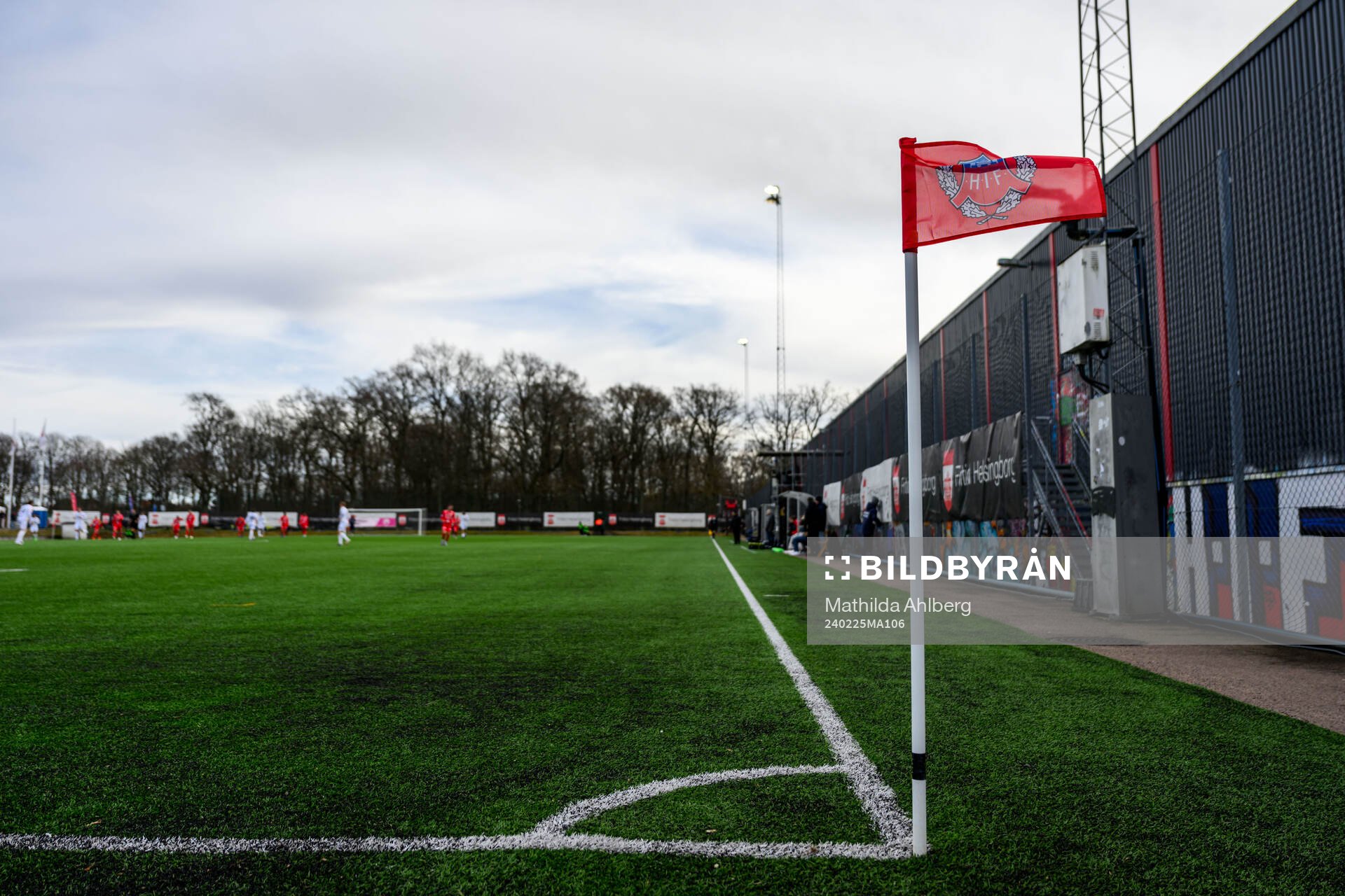 En hörnflagga med Helsingborgs klubbemblem