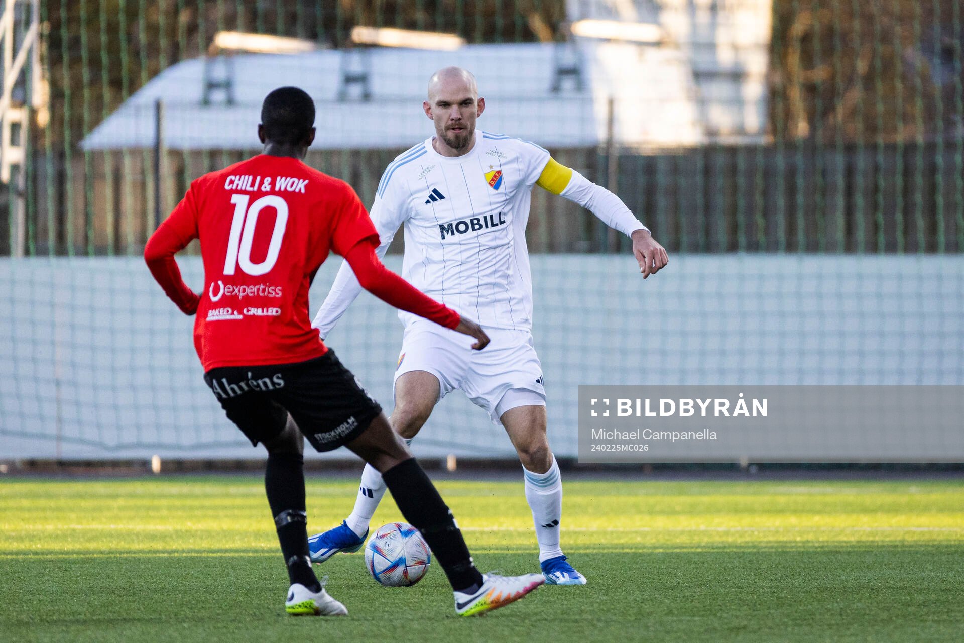 Djurgårdens Marcus Danielson och Nordic Uniteds Anomnachi