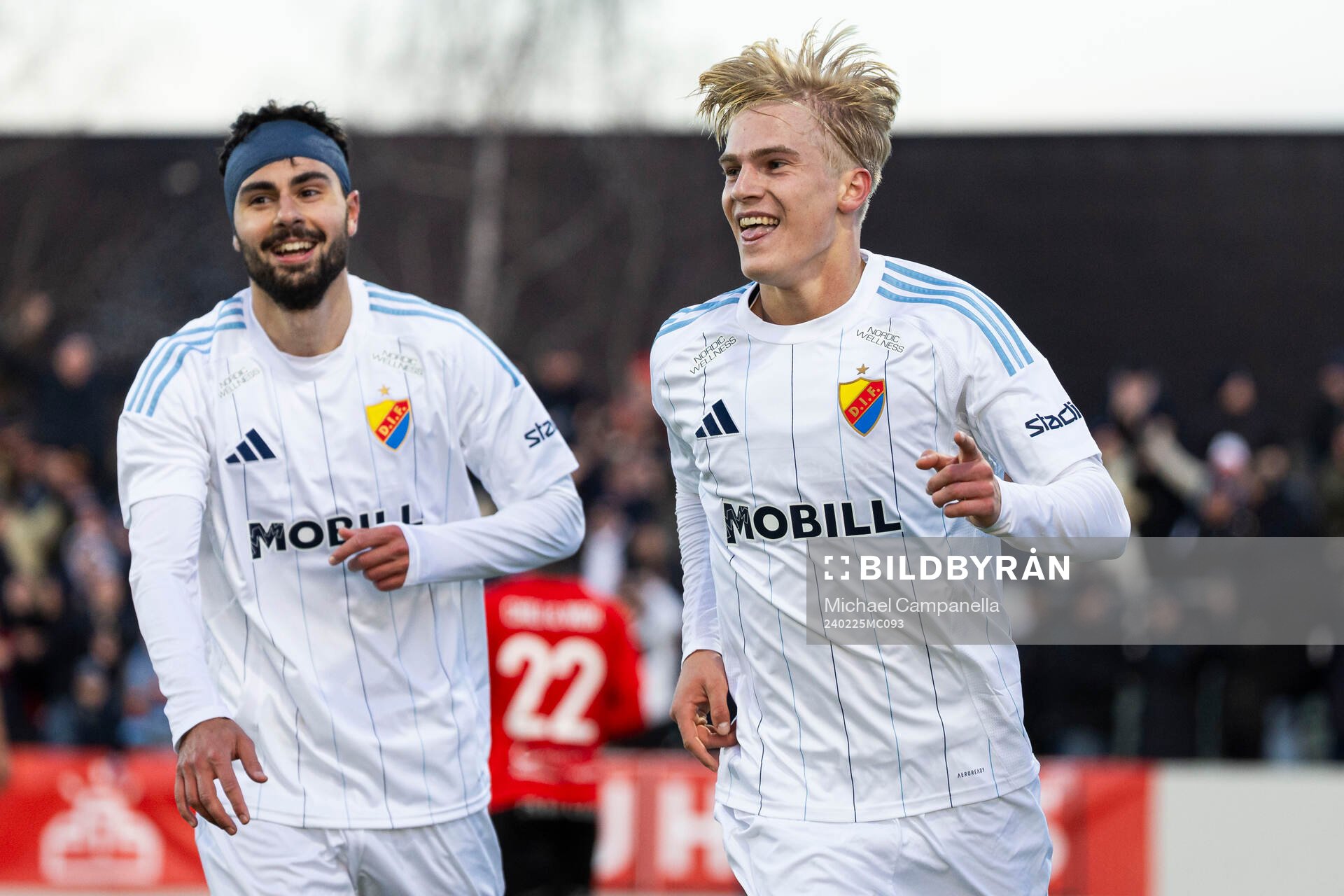 Djurgårdens Lucas Bergvall jublar