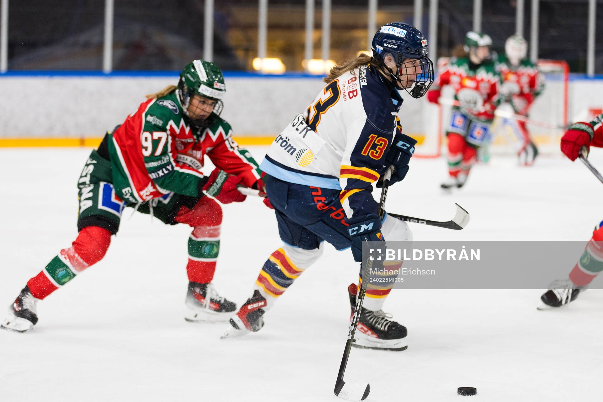 Frölundas Sofie Lundin och Djurgårdens Anneke Linser