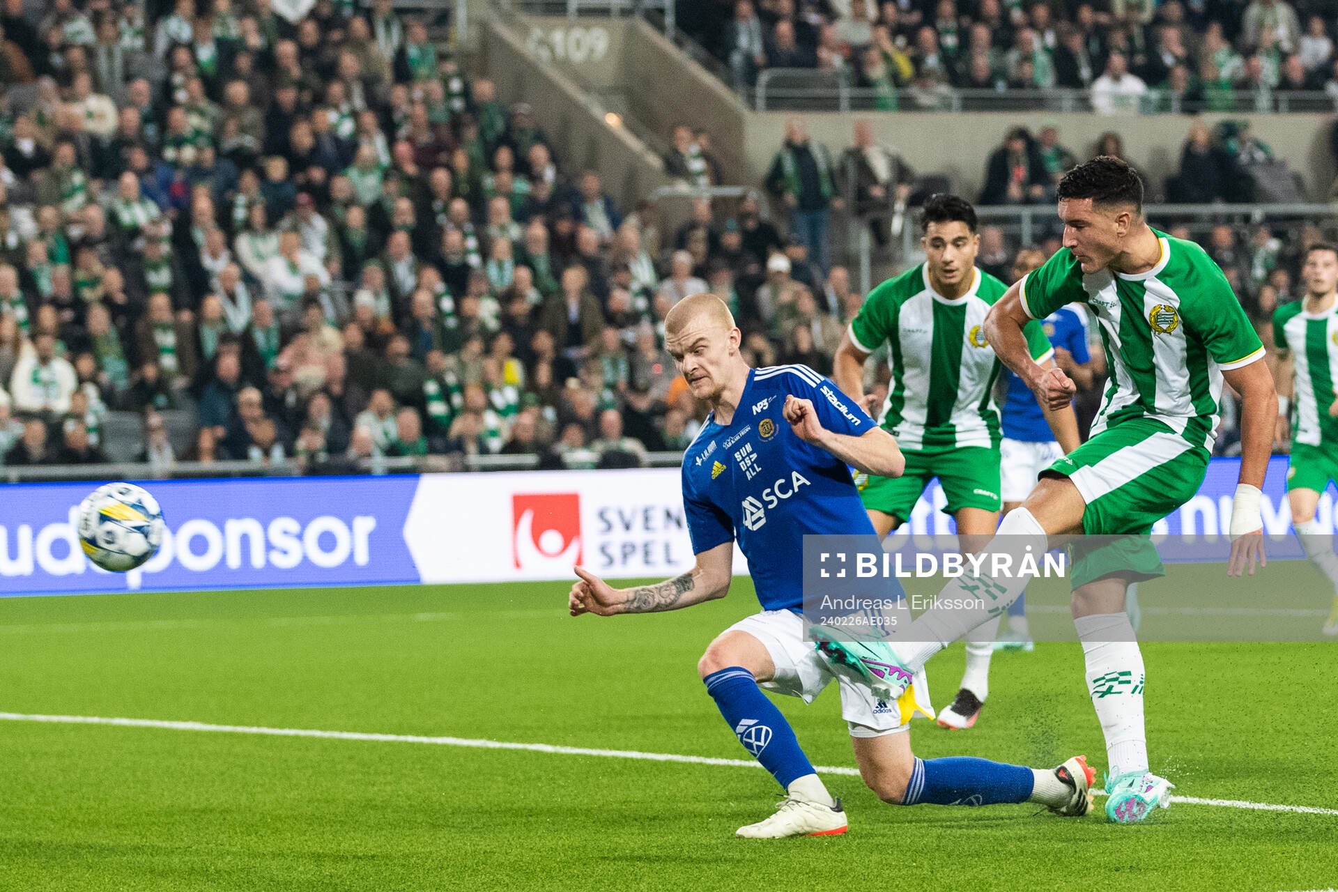 Hammarbys Deniz Gul med ett skott förbi GIF Sundsvalls