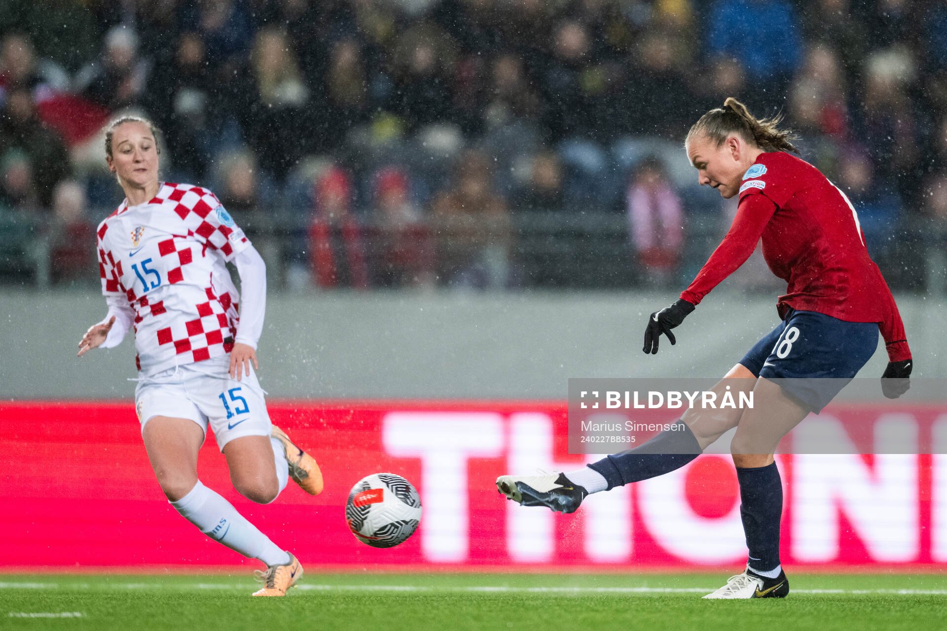 Frida Leonhardsen Maanum of Norway scores 5-0