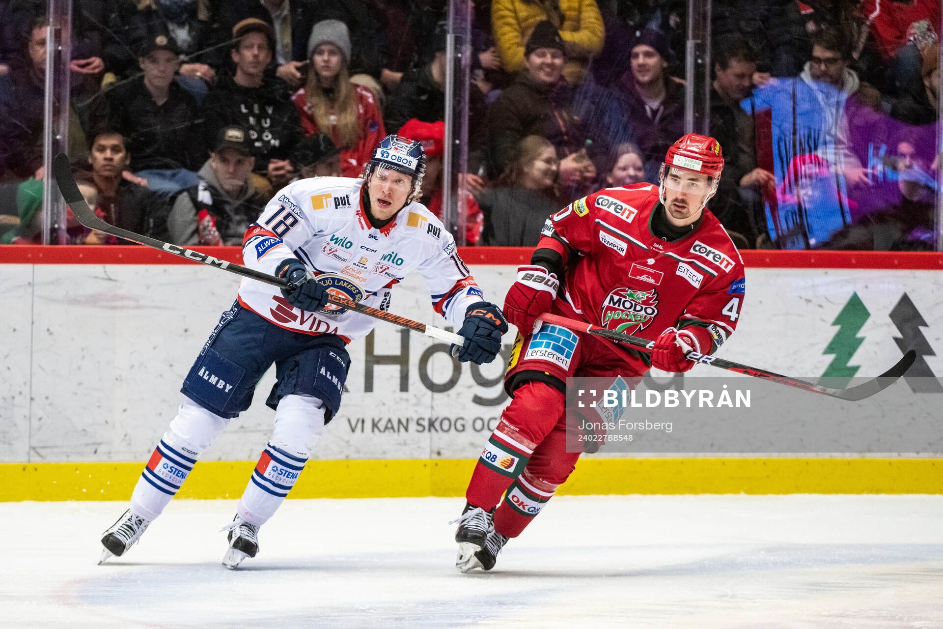 Växjös Marcus Sylvegård och MoDos David Bernhardt