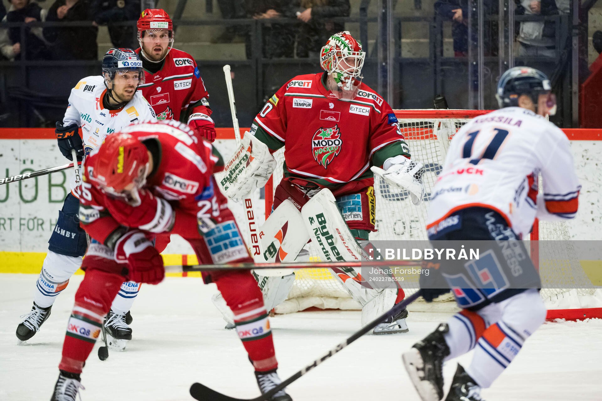 MoDos målvakt Lassi Lehtinen och Sam Vigneault