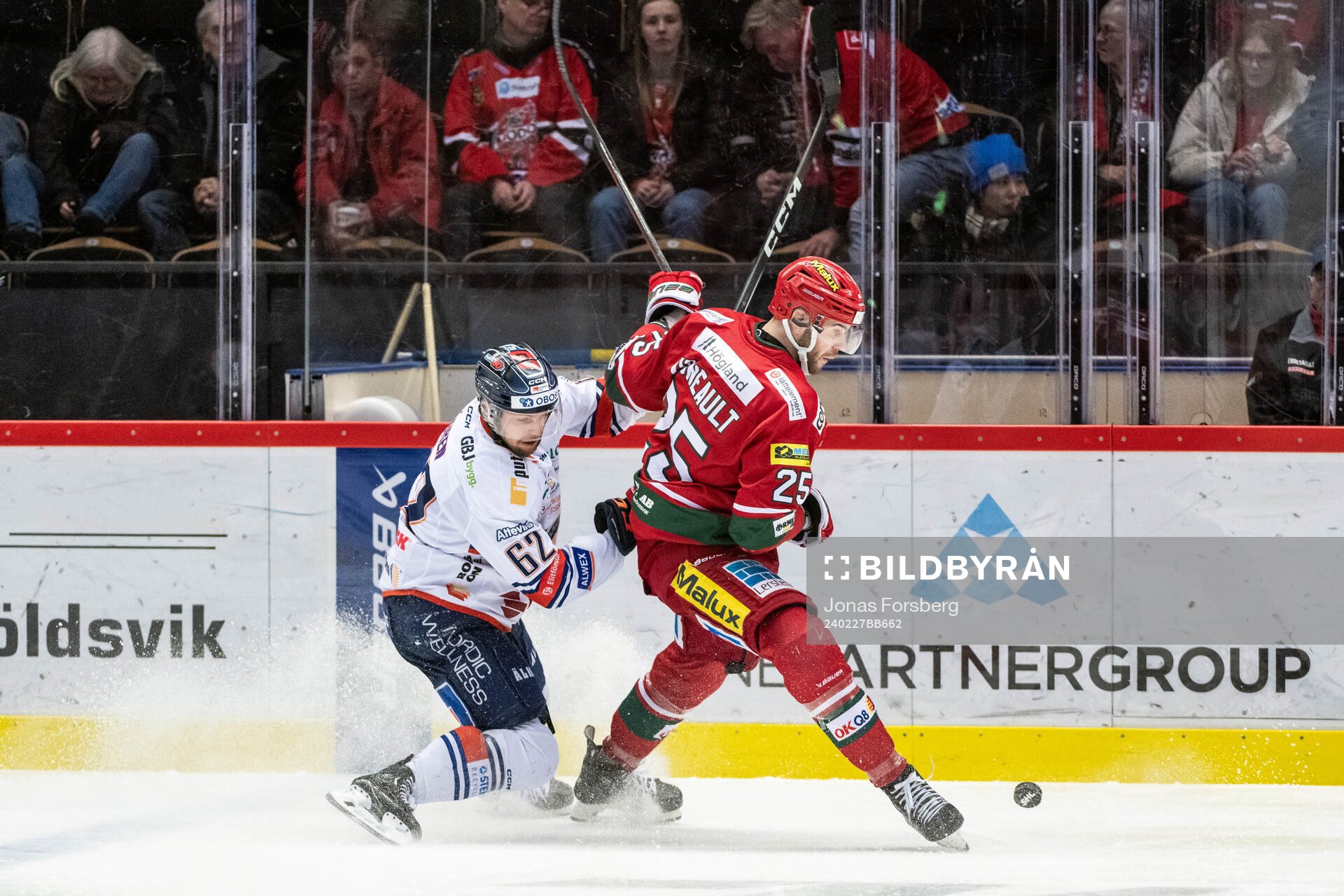 Växjös Manuel Ågren och MoDos Sam Vigneault