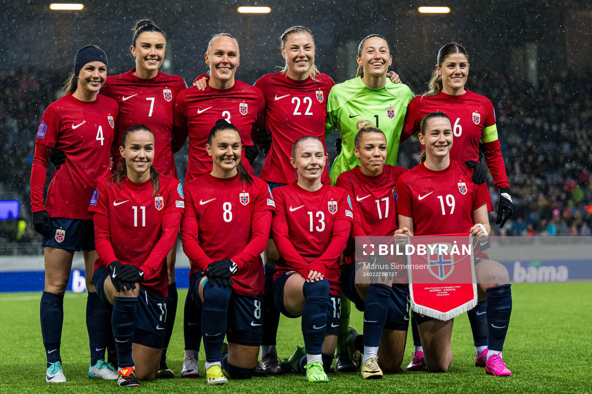 The starting eleven of Norway, from the top left; Tuva