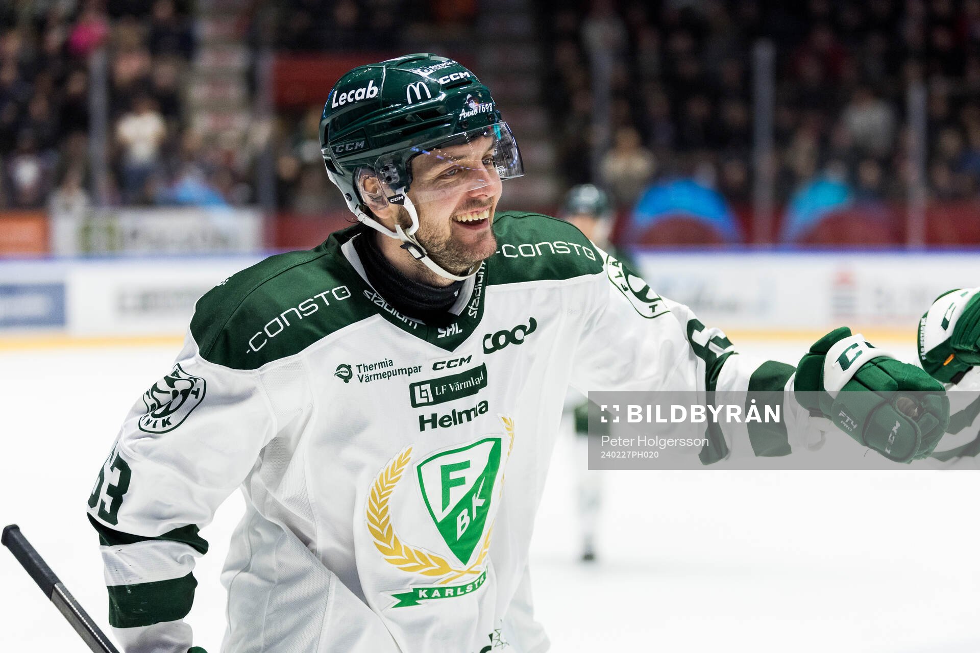Färjestads Carl Dahlström jublar
