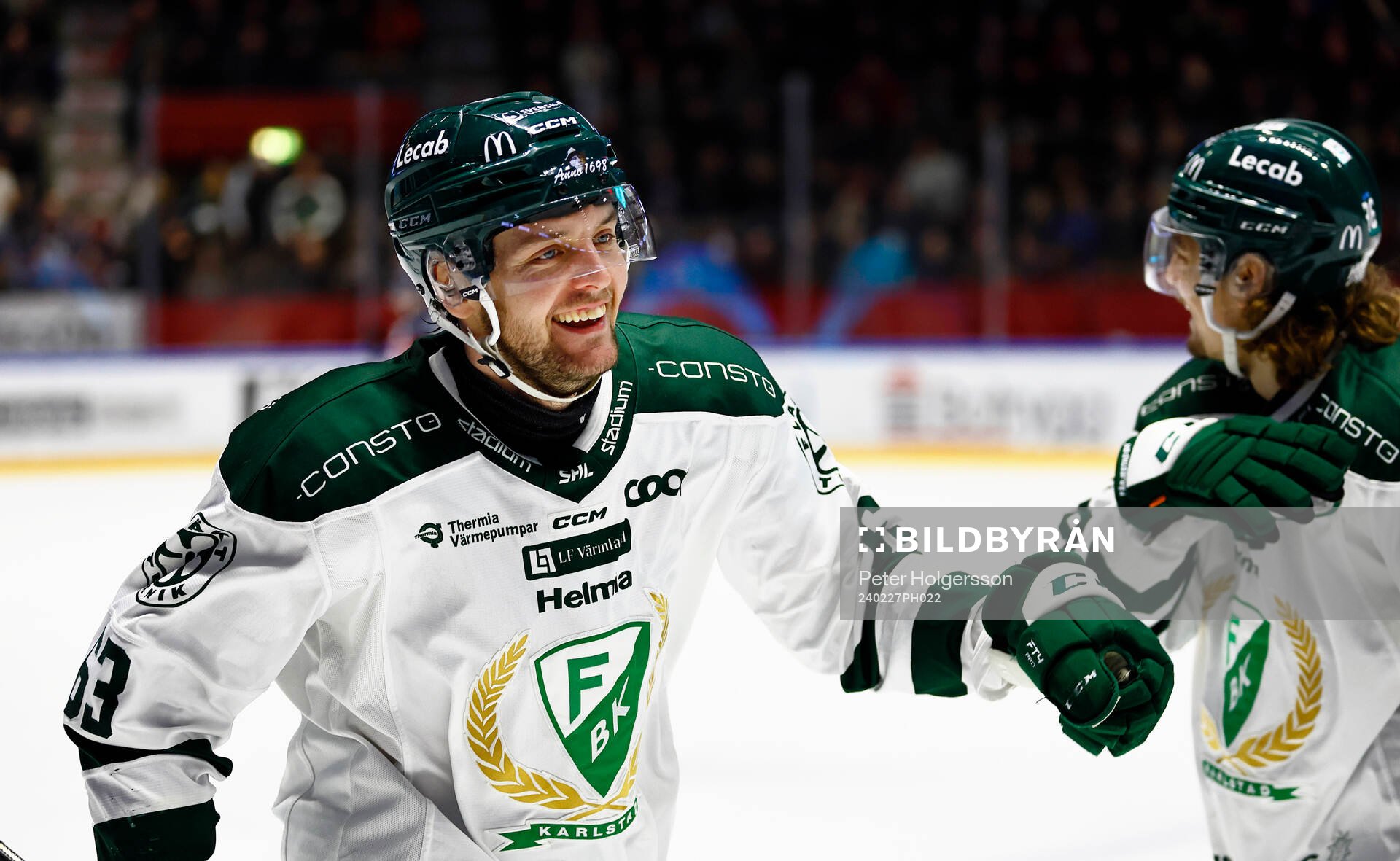 Färjestads Carl Dahlström jublar