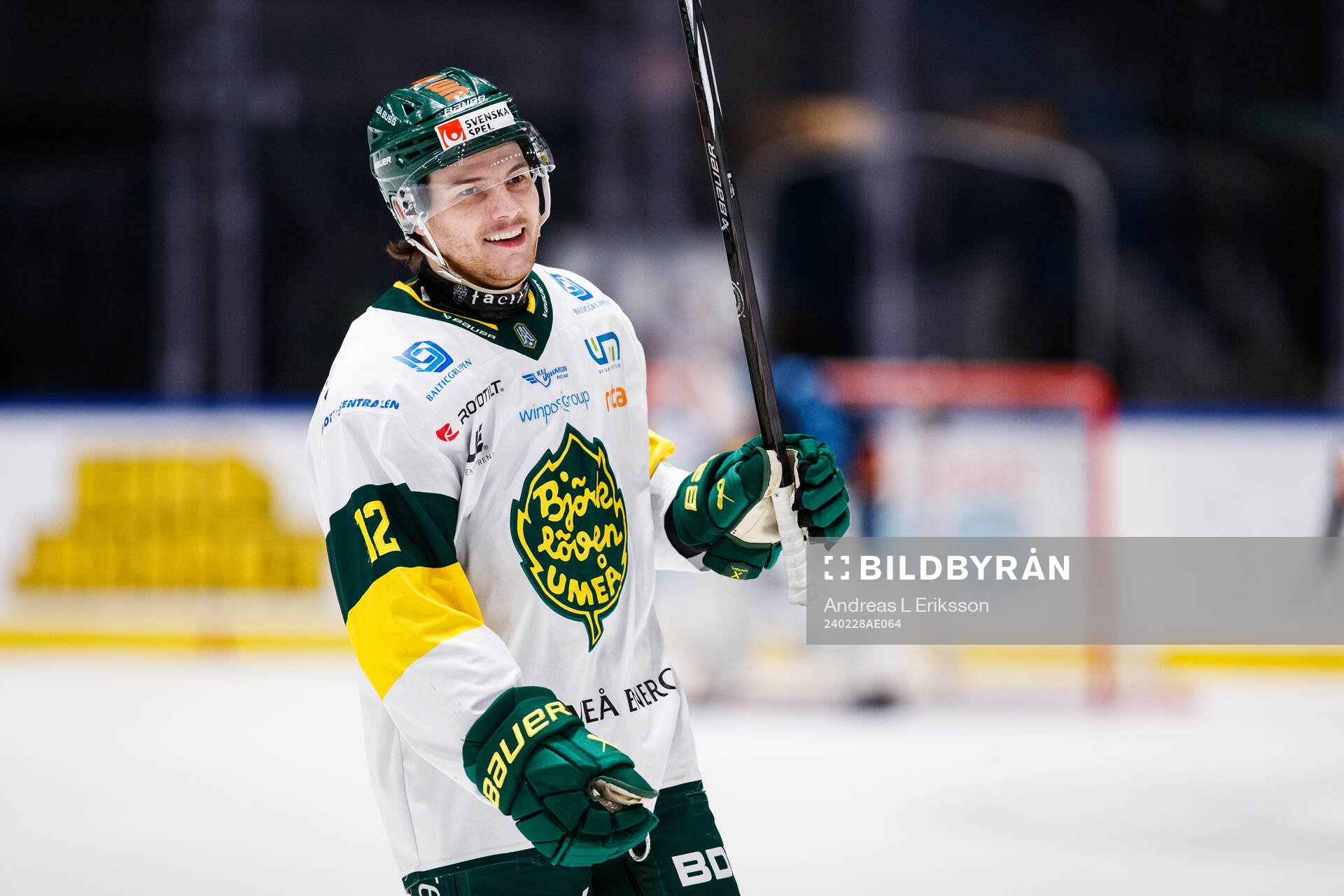 Björklövens Scott Pooley jublar