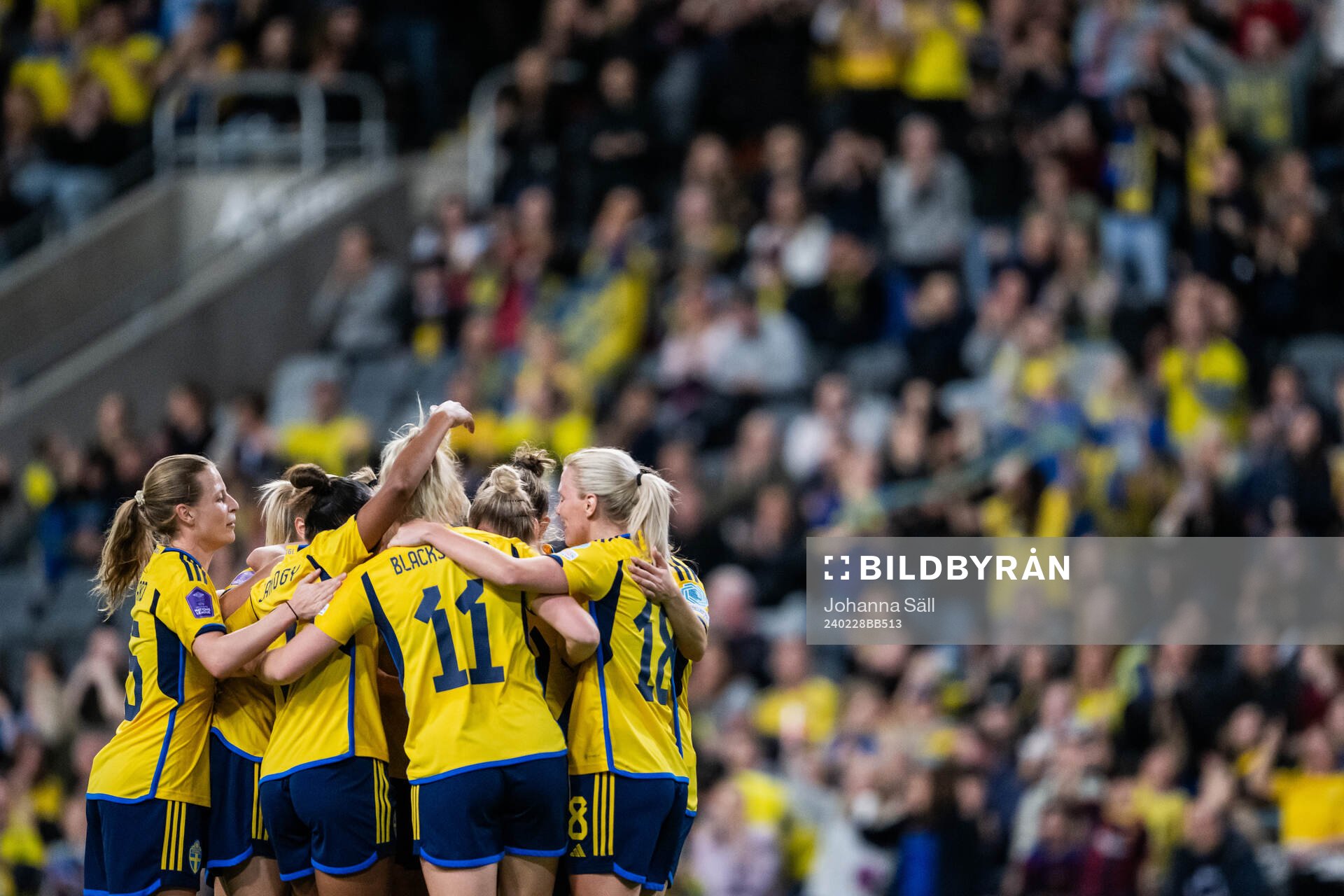 Matilda Vinberg of Sweden celebrates with team mates