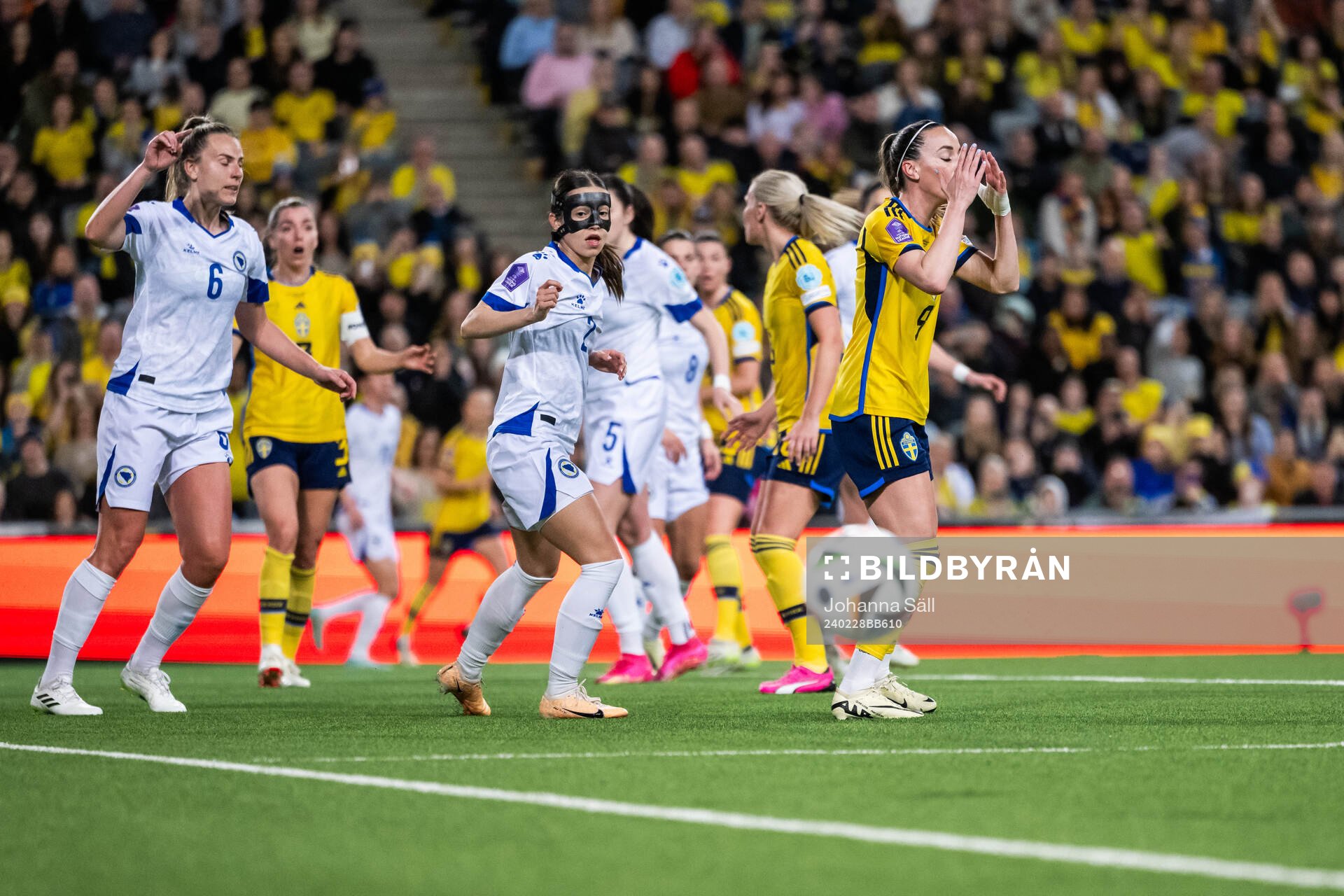 Kosovare Asllani of Sweden looks dejected