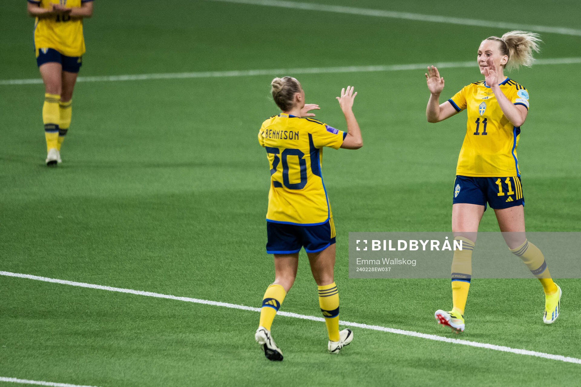 Hanna Bennison celebrates with Stina Blackstenius of Sweden