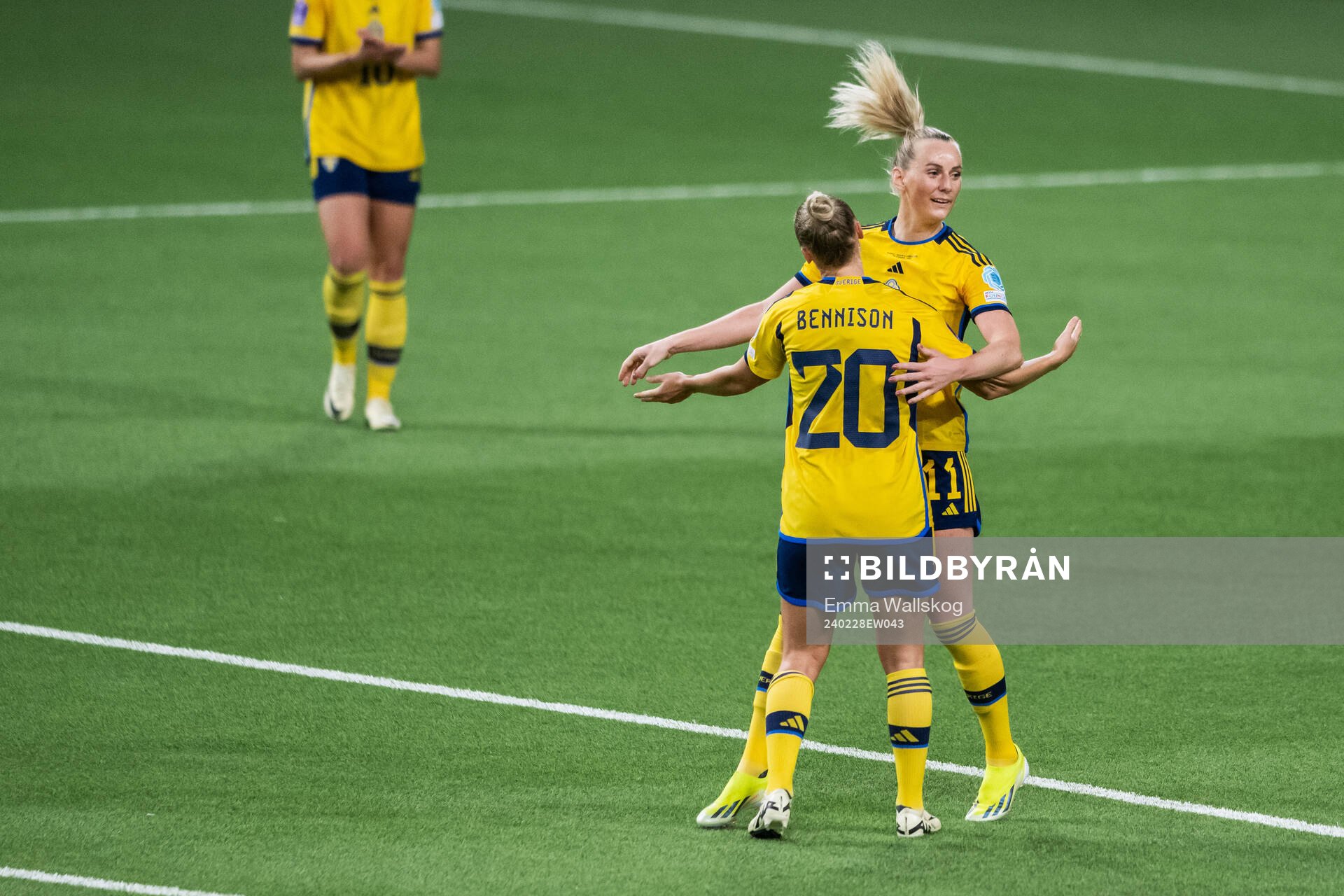 Hanna Bennison celebrates with Stina Blackstenius of Sweden