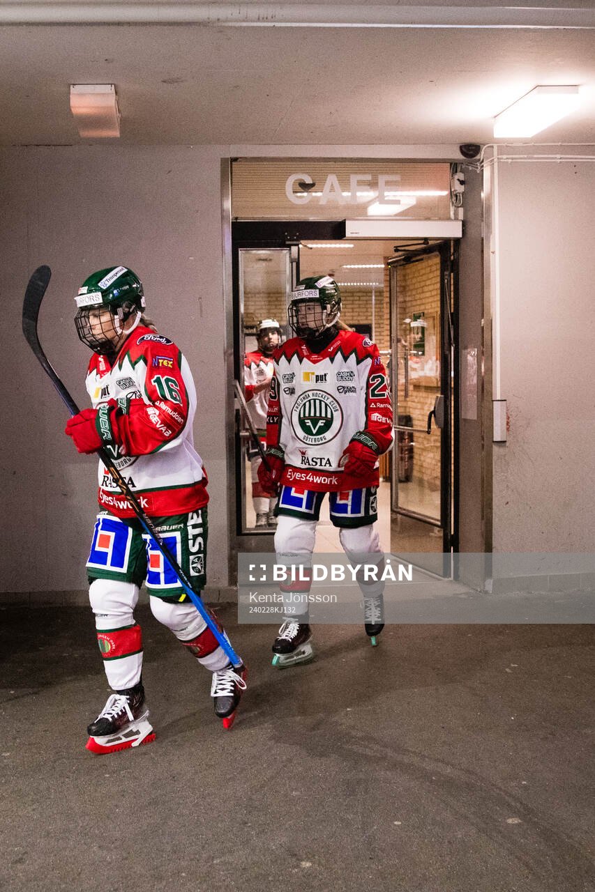 Frölundas Jennifer Carlsson och Felizia Wikner-Zienkiewicz