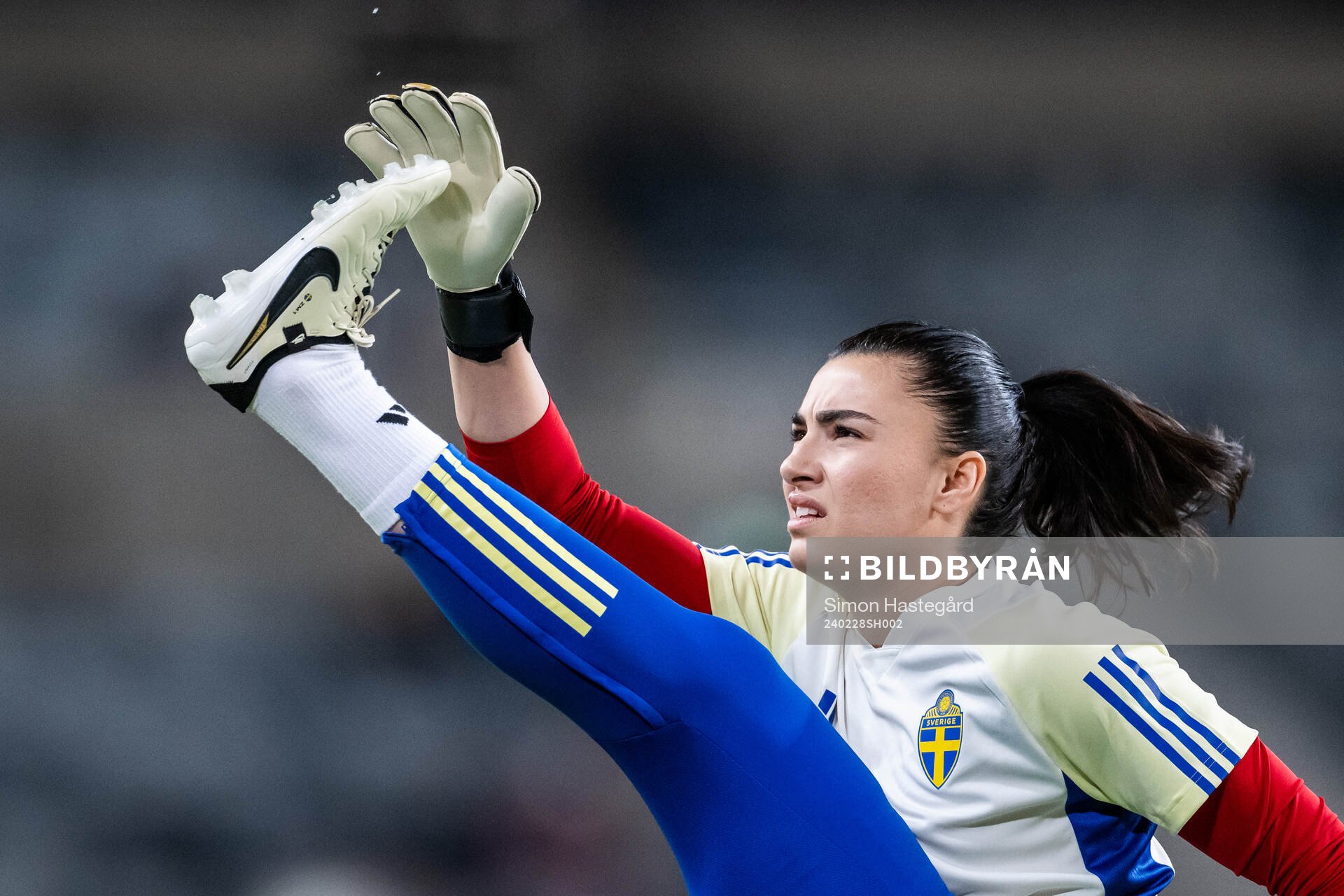 Goalkeeper Zecira Musovic of Sweden