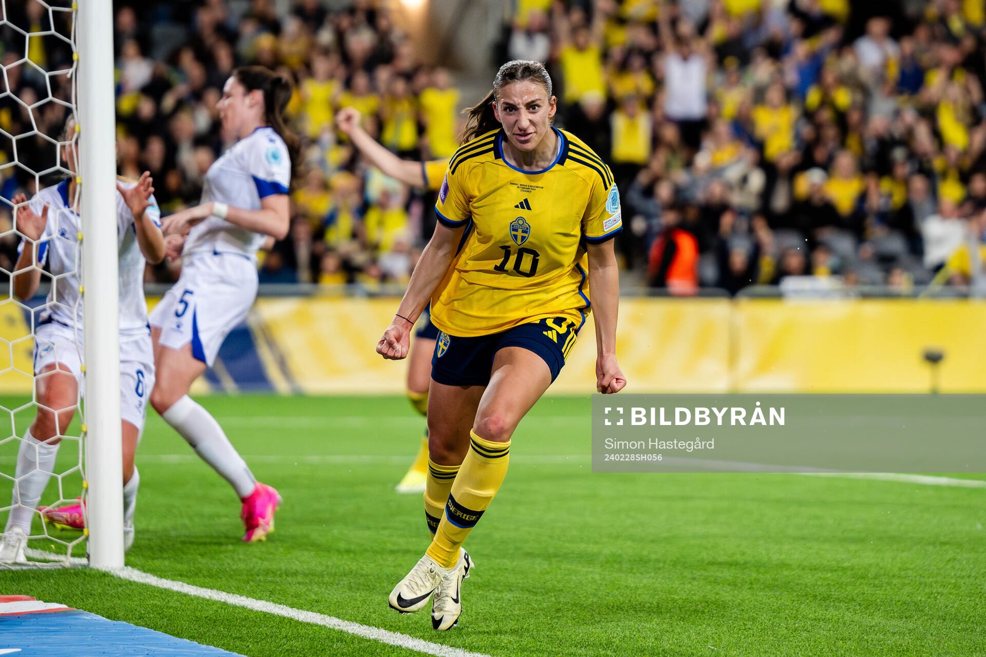 Rusul Rosa Kafaji of Sweden celebrates the 3-0 goal