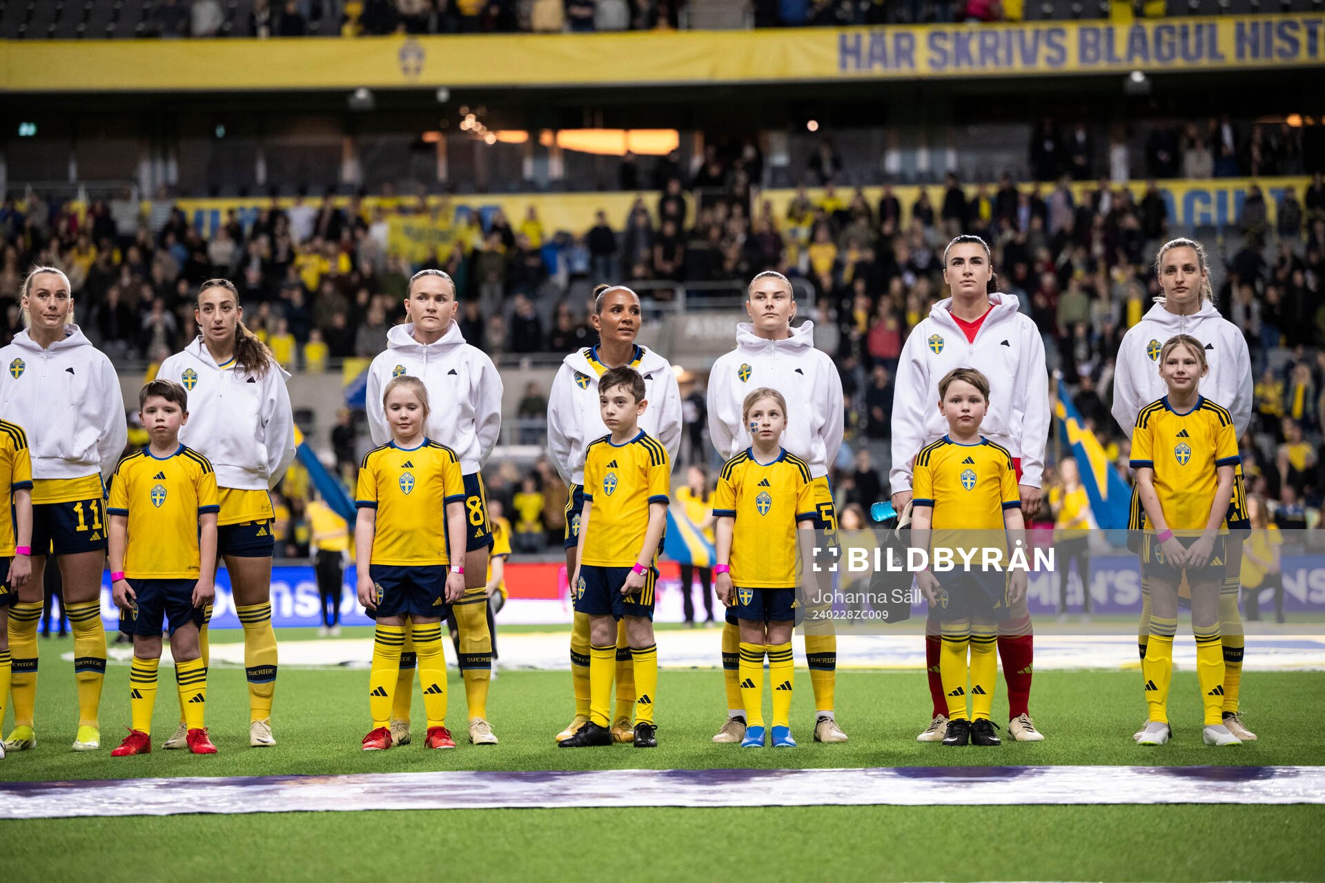 Matilda Vinberg, Madelen Janogy, Amanda Nildén, goalkeeper