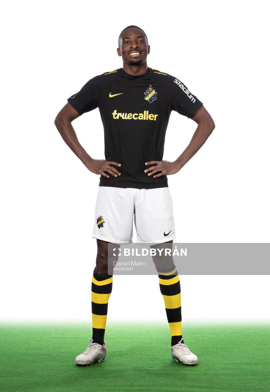 s Collins Sichenje