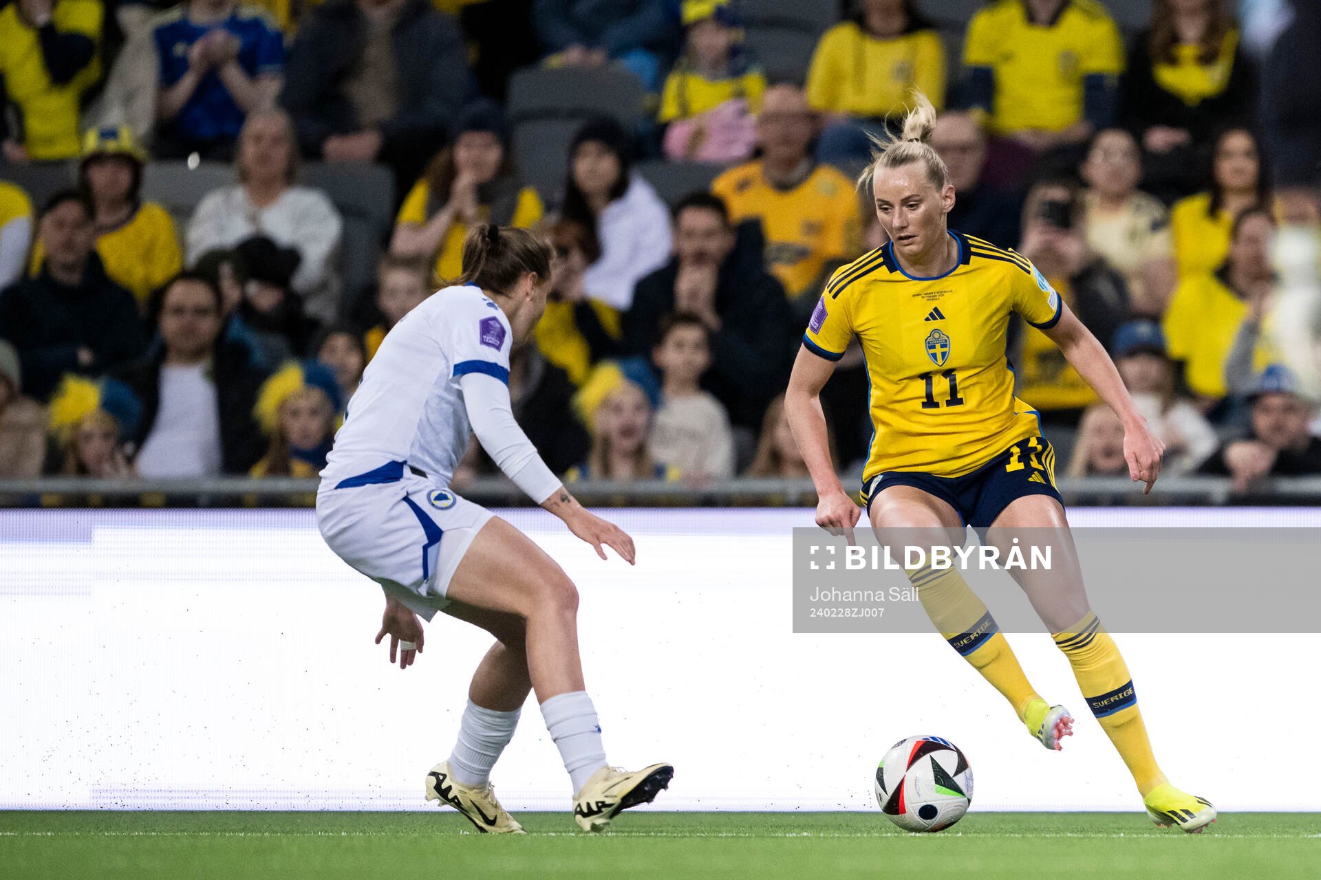 Stina Blackstenius of Sweden