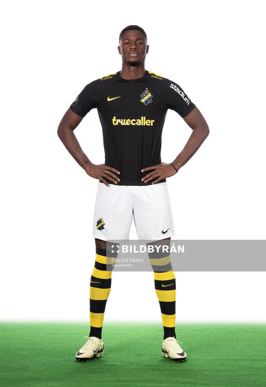 s Emmanuel Gono