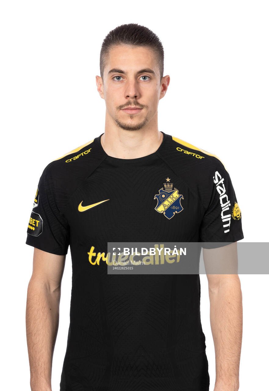 AIK:s Dino Besirovic poserar för ett porträtt den 28 februari 2024 i Stockholm.