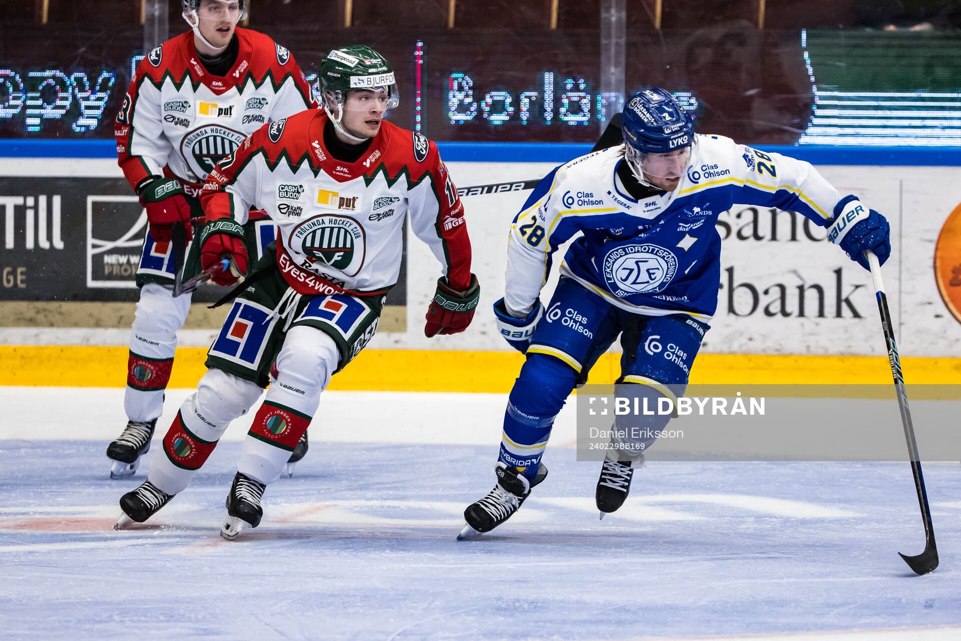 Frölundas Linus Öberg och Leksands Justin Glenn Kloos