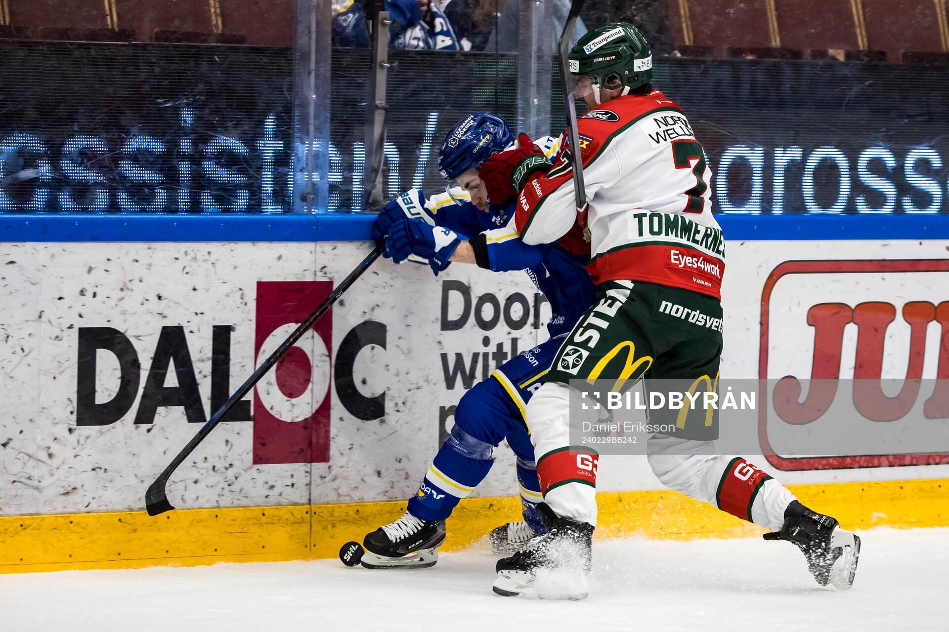 Leksands Oskar Lang och Frölundas Henrik Tömmernes