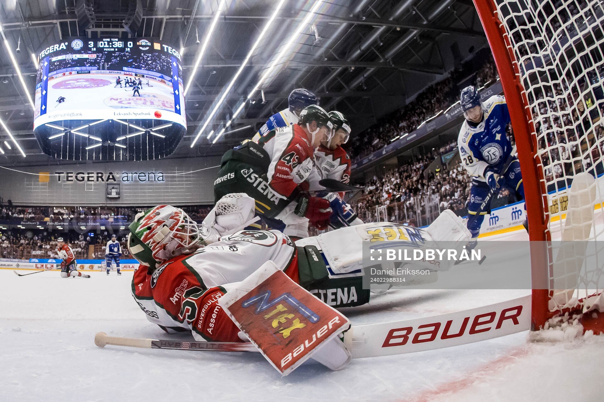 Frölundas målvakt Frans Tuohimaa och Leksands Justin