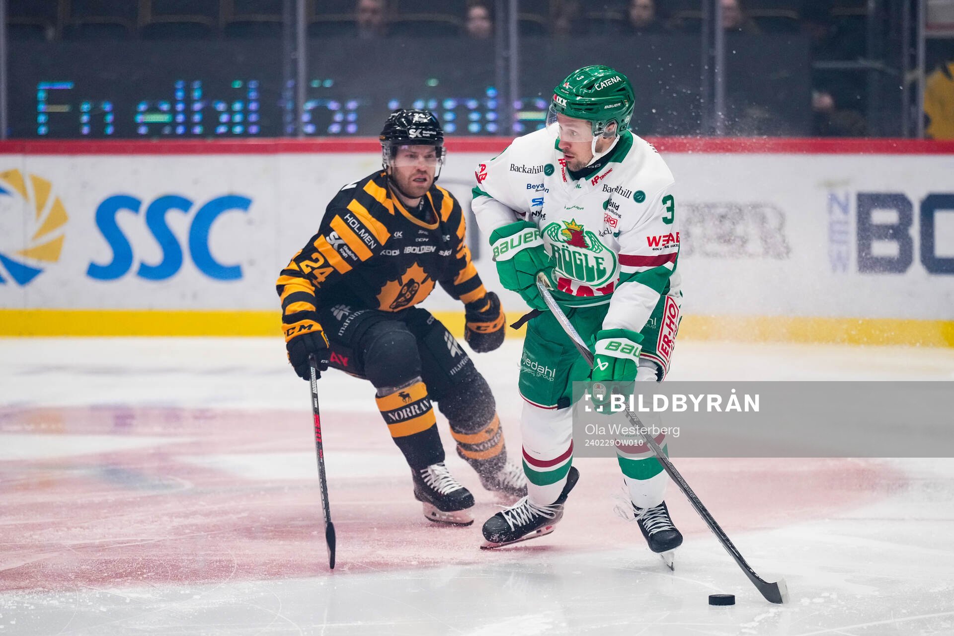 Skellefteås Oscar Lindberg och Rögles Michael Kapla