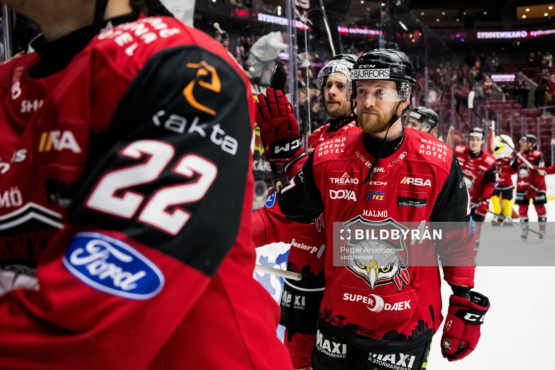 Malmö Redhawks Joakim Ryan jublar