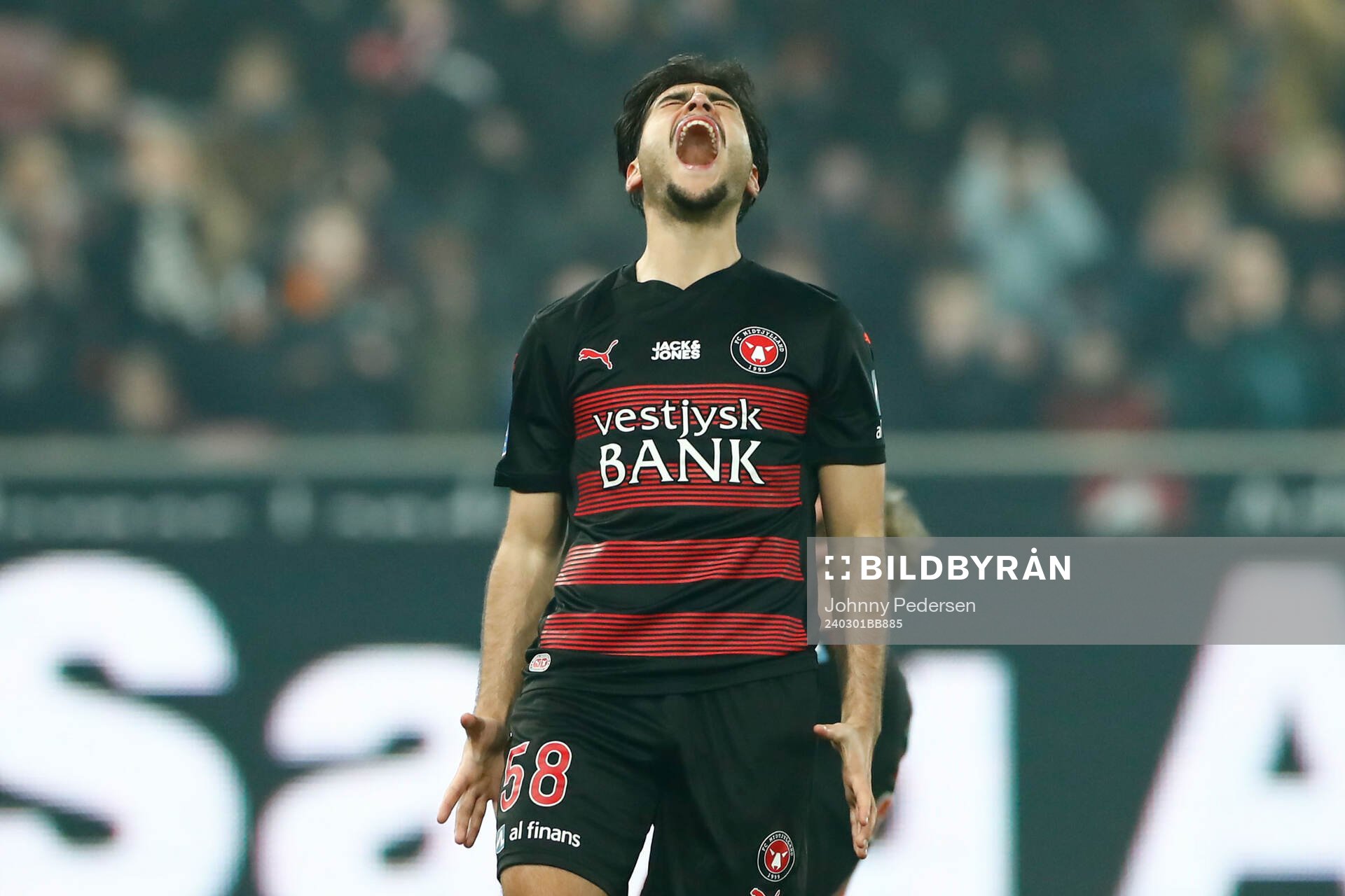 Aral Simsir of Midtjylland looks dejected