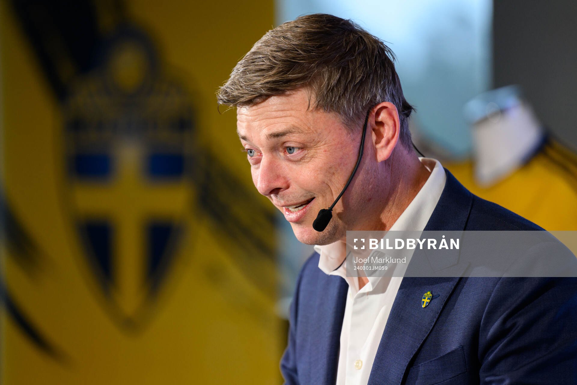 Head coach Jon Dahl Tomasson of the Swedish national