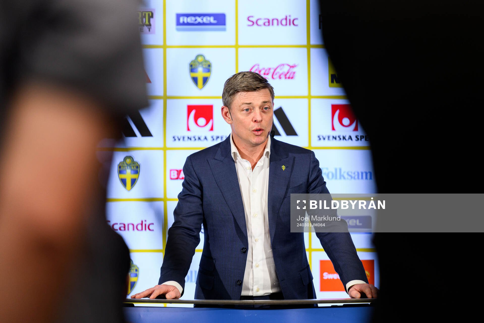 Head coach Jon Dahl Tomasson of the Swedish national