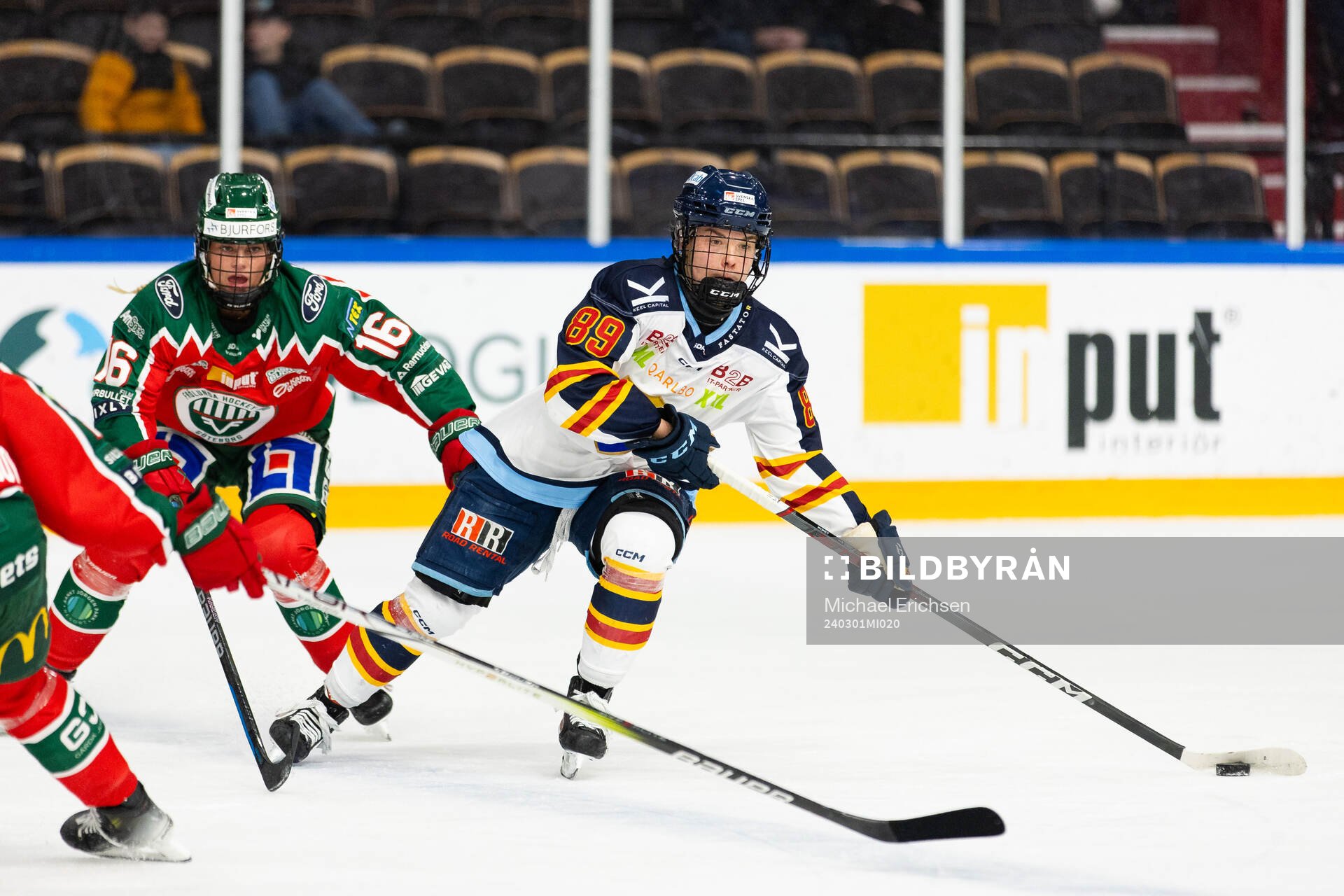 Frölundas Jennifer Carlsson och Djurgårdens Nicole Hall