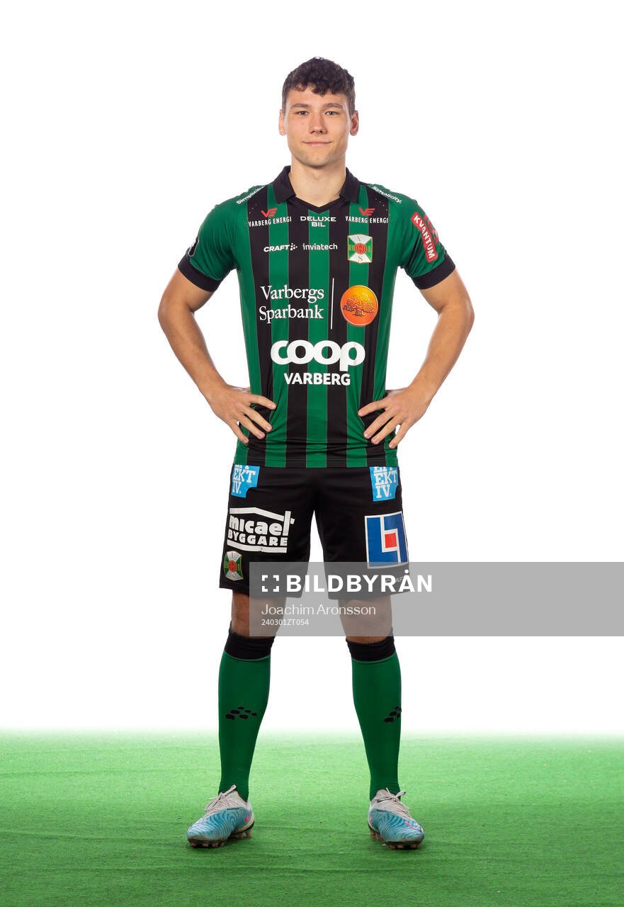 Varbergs Mads Borchers 1 poserar för ett porträtt den 1 mars 2024 i Varberg.