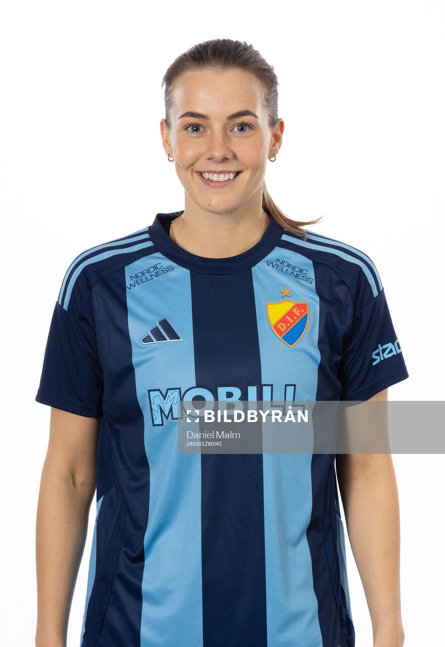 Djurgårdens Ina Vårhus poserar för ett porträtt den 1 mars 2024 i Stockholm.