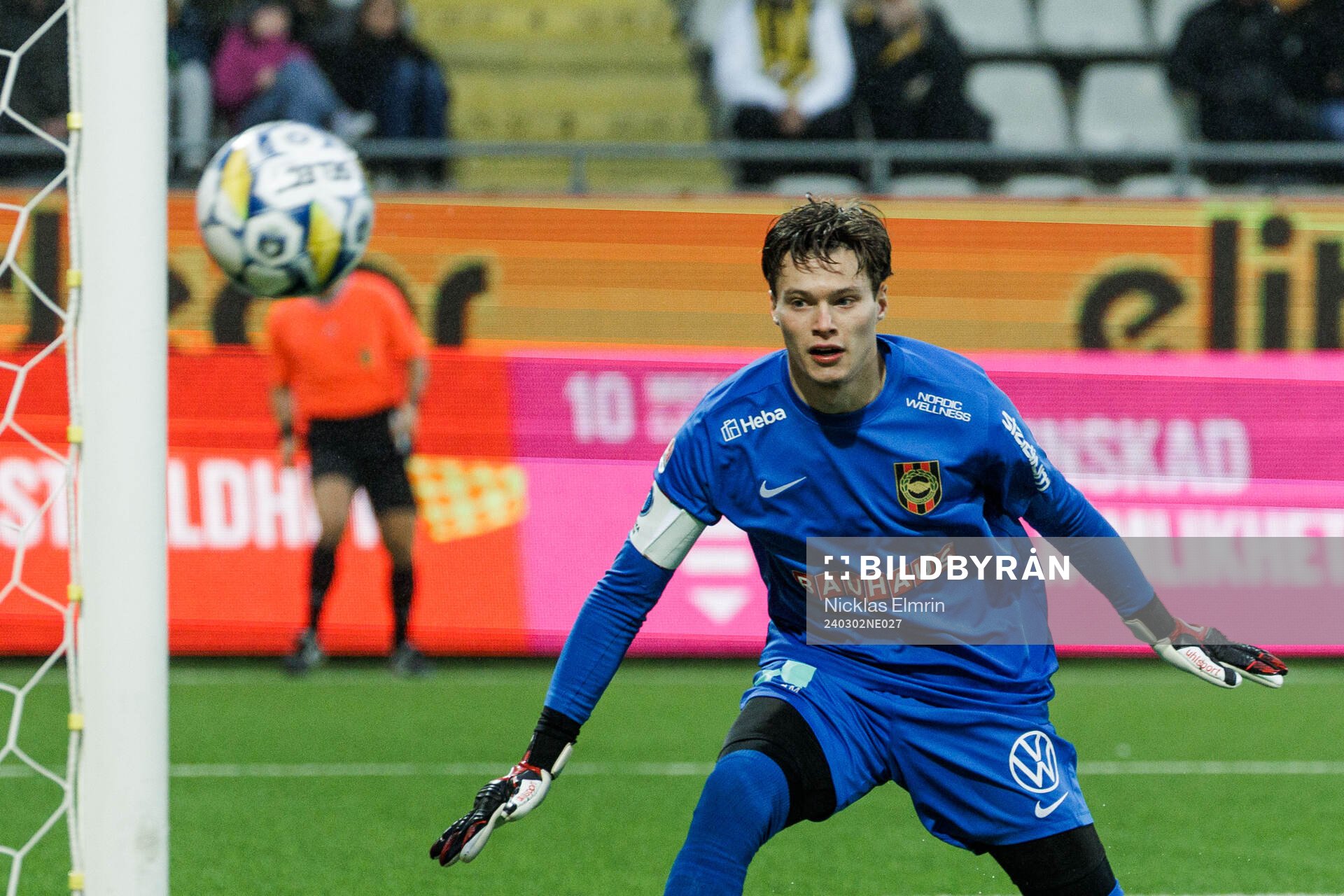 Brommapojkarnas målvakt Filip Sidklev