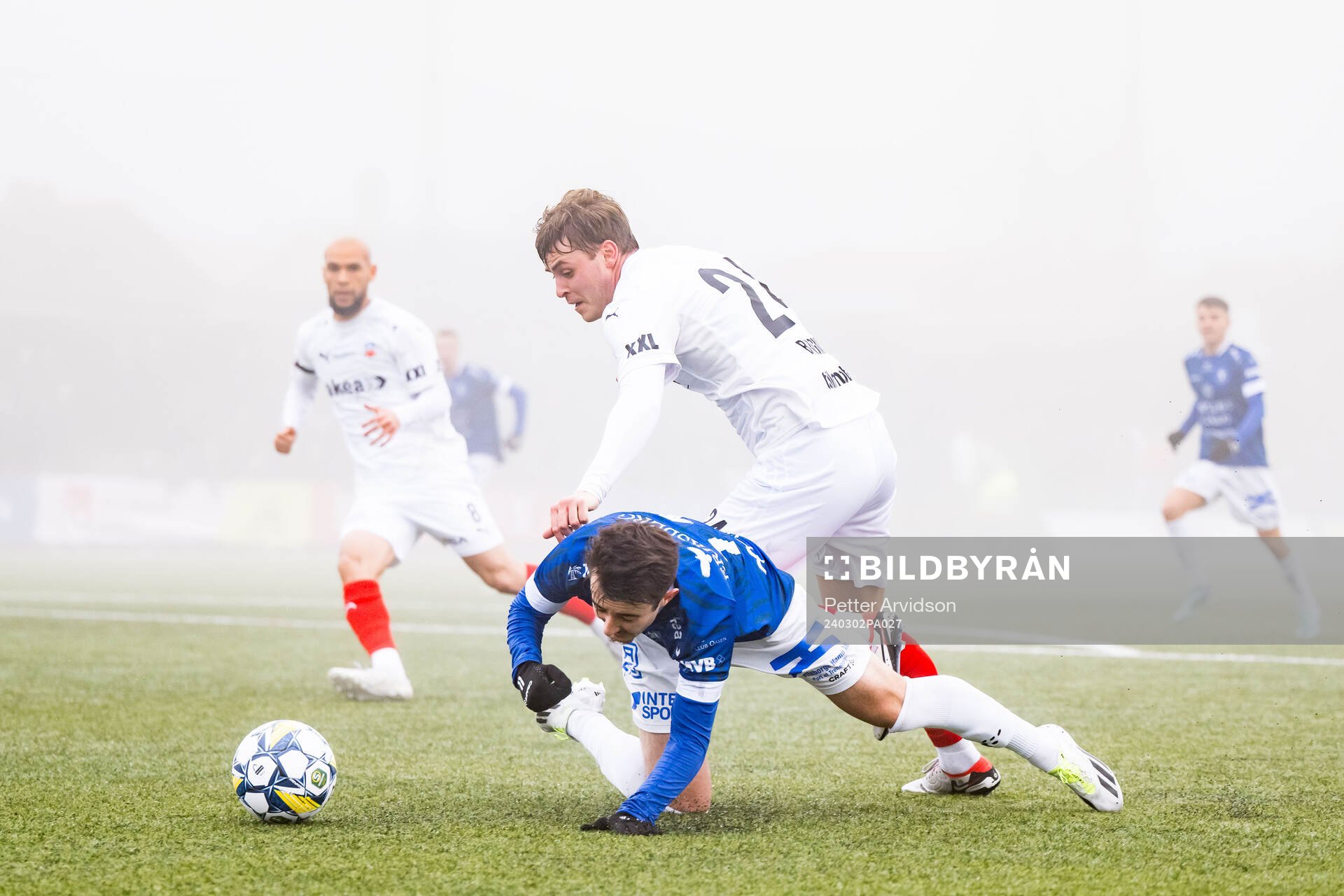 Trelleborgs Armin Culum och Helsingborgs Daniel Bergman under fotbollsmatchen i Svenska Cupen mellan Trelleborg och Helsingborg den 2 mars 2024 i Trelleborg.