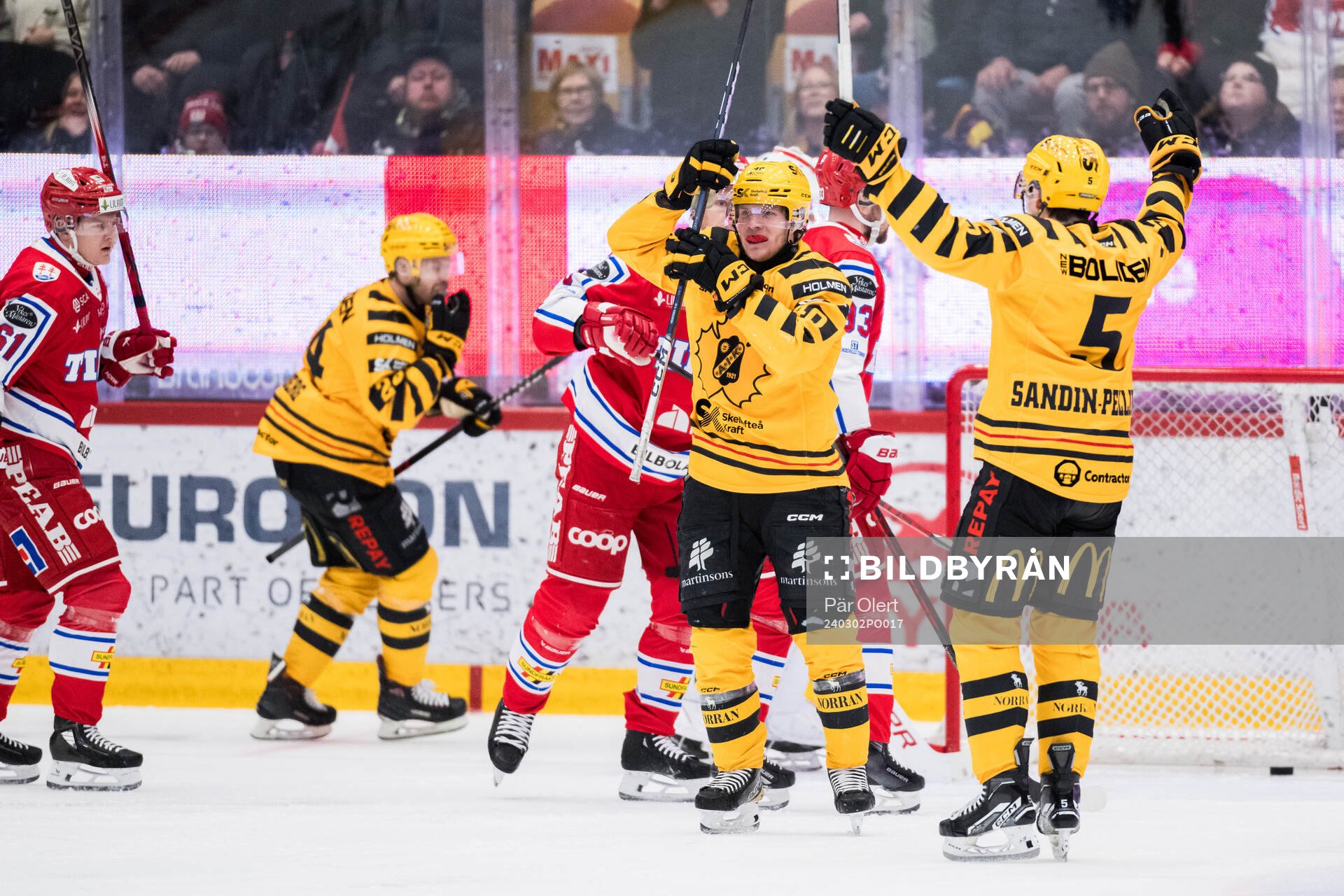 Skellefteås Anton Heikkinen jublar