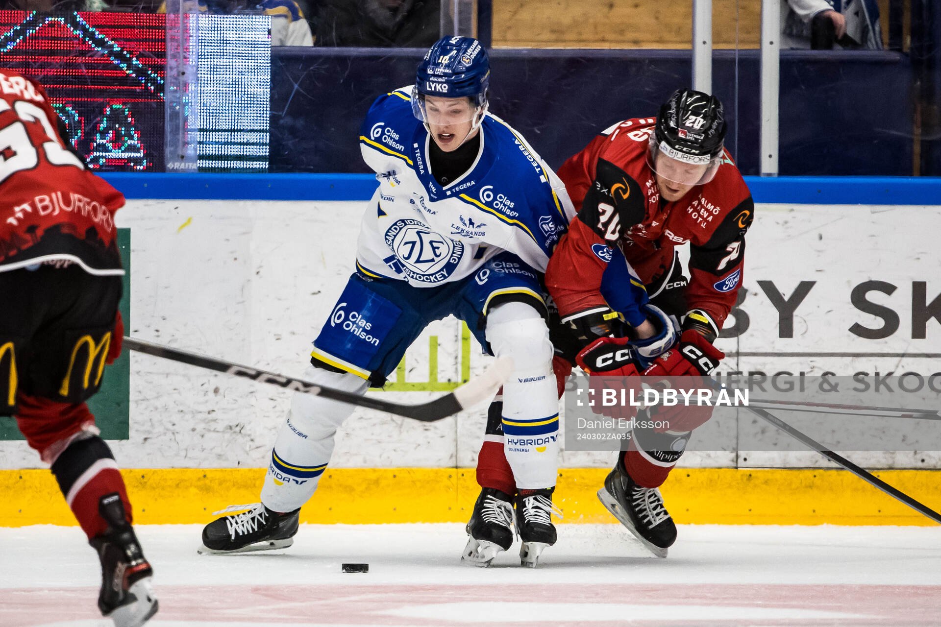 Leksands Anton Johansson och Malmö Redhawks Thomas Berg