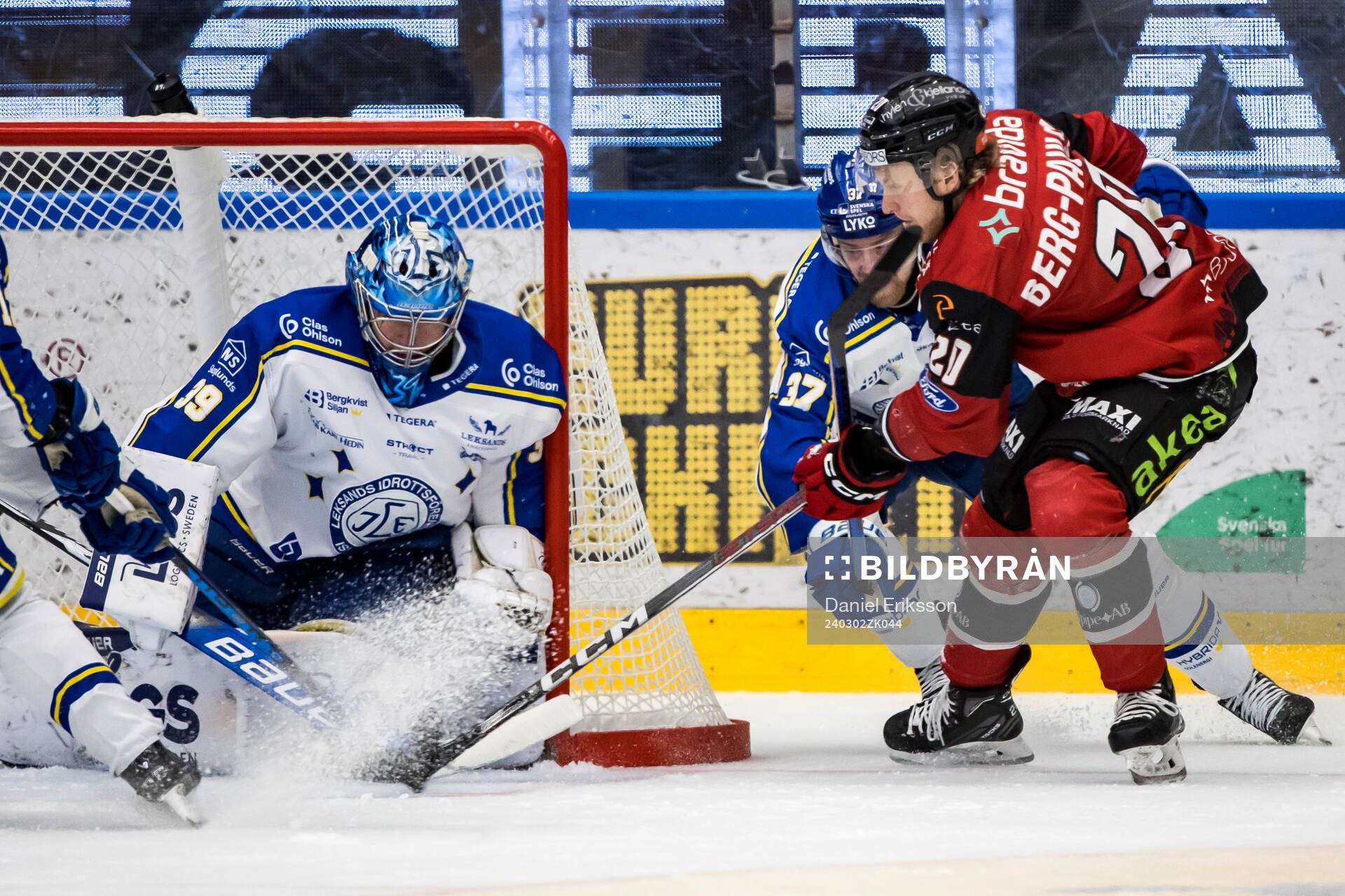 Leksands målvakt Filip Larsson och Leksands Anton Lindholm