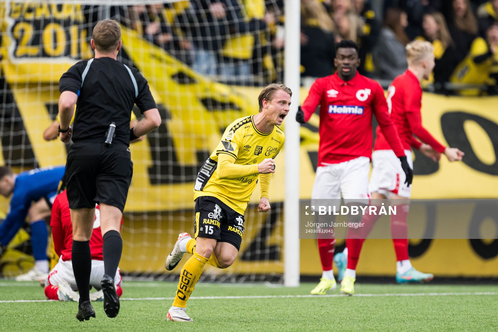 Elfsborgs Simon Hedlund jublar