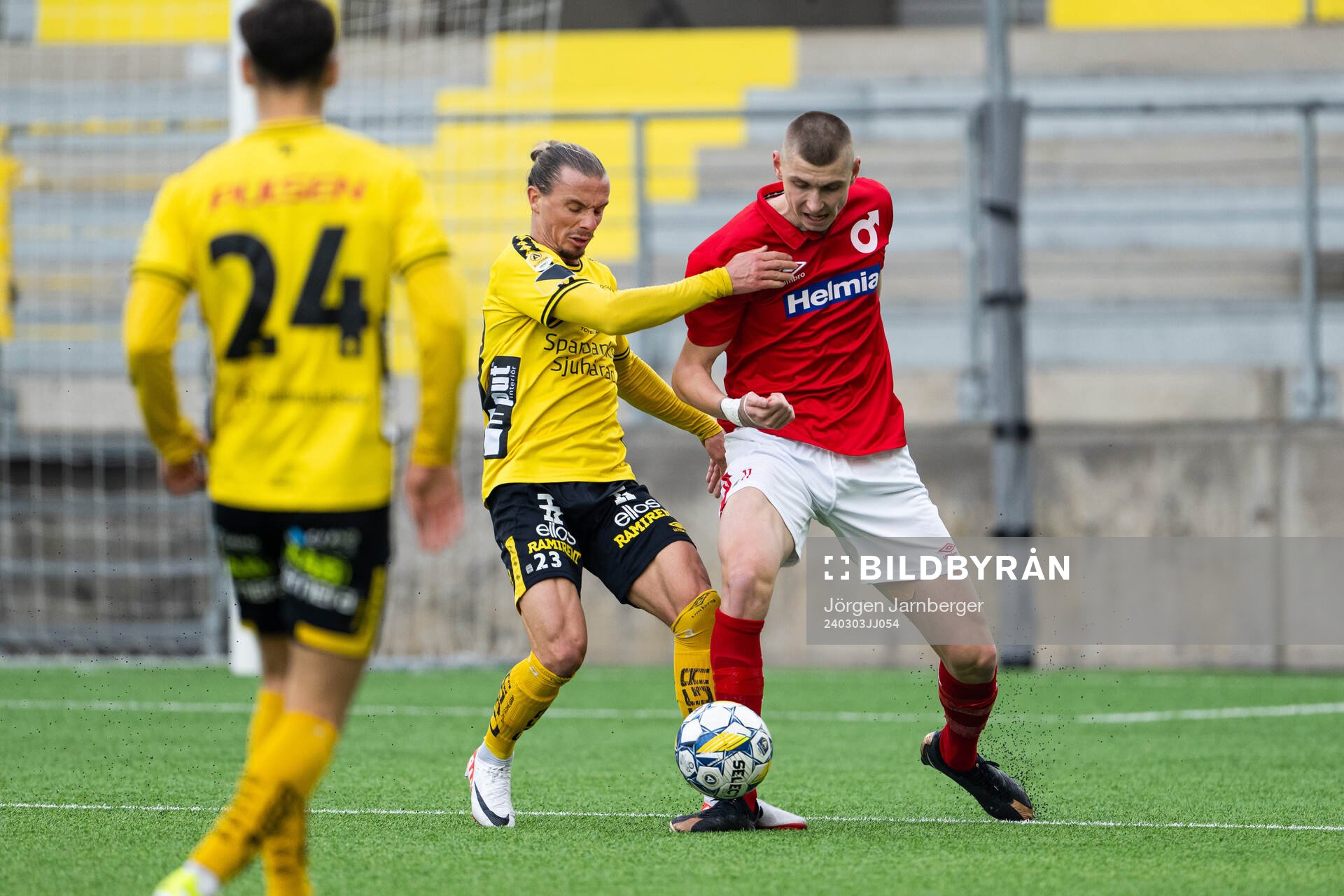 Elfsborgs Niklas Hult och Degerfors Adi Fisic