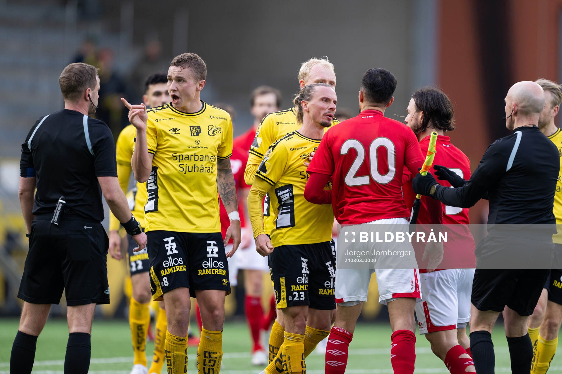 Elfsborgs Sebastian Holmén och Niklas Hult irriterade på