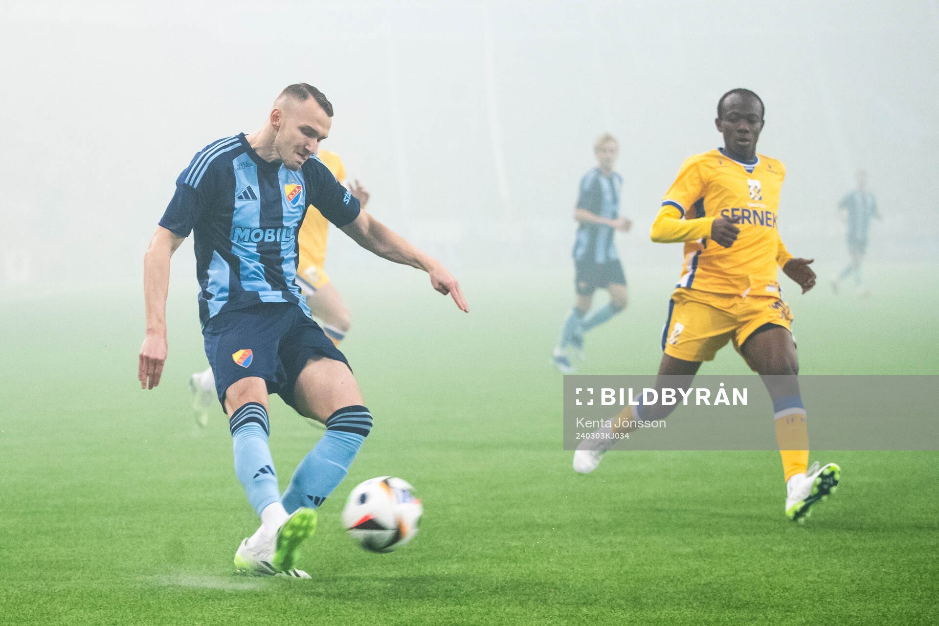 Djurgårdens Piotr Johansson under fotbollsmatchen i Svenska Cupen mellan Djurgården och IFK Göteborg den 3 mars 2024 i Stockholm. 