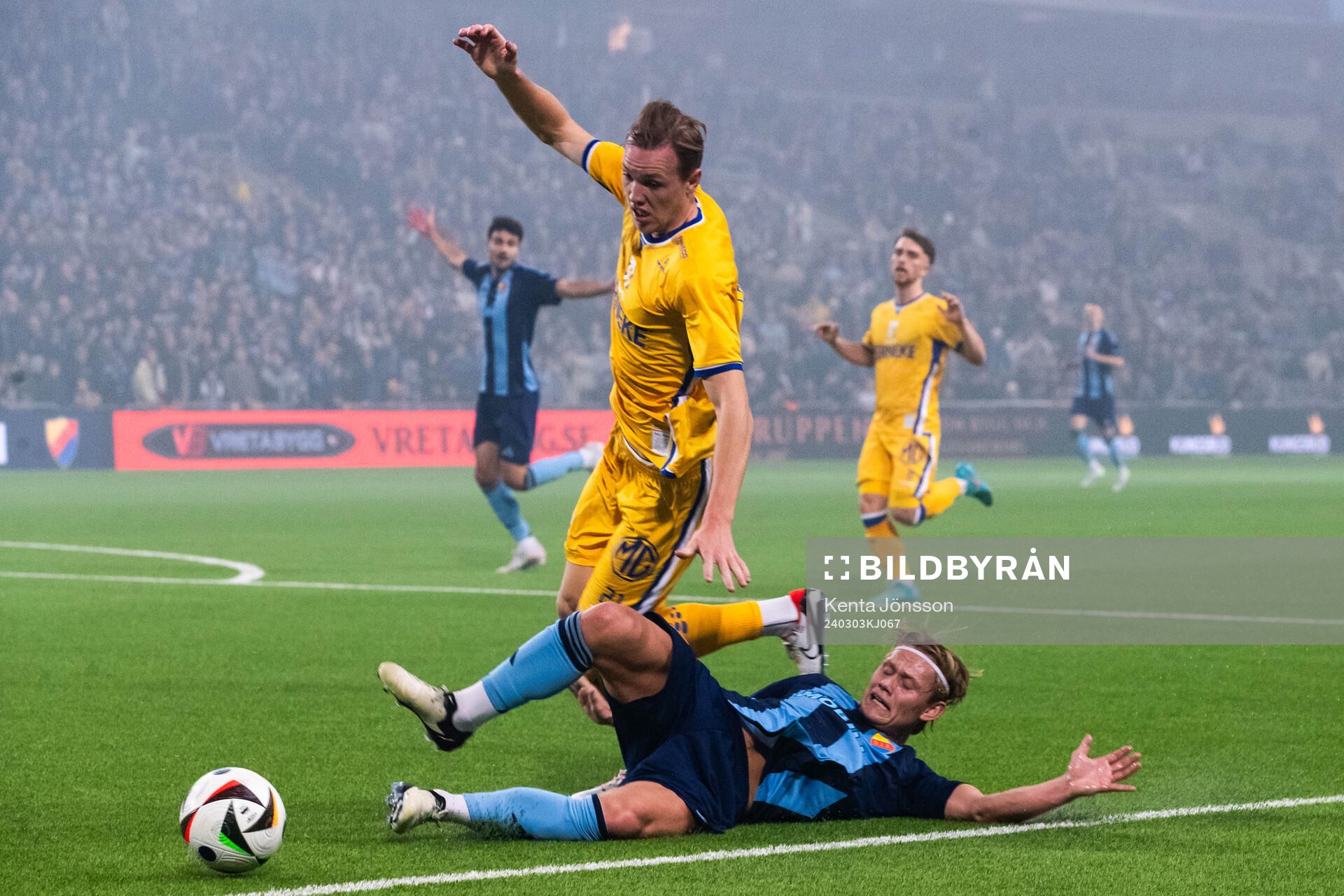Djurgårdens Tobias Gulliksen och IFK Göteborgs Adam