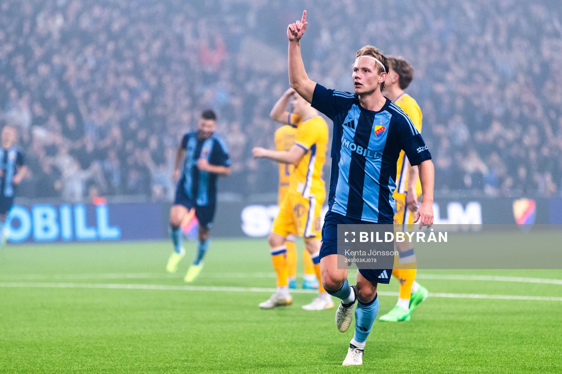Djurgårdens Tobias Gulliksen jublar