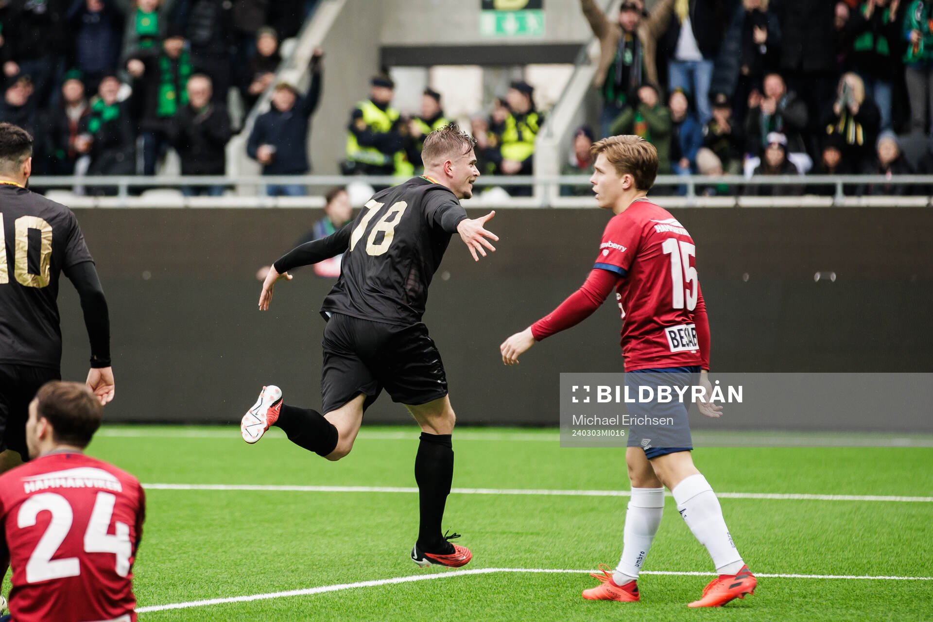 GAISs Alexander Ahl Holmström jublar