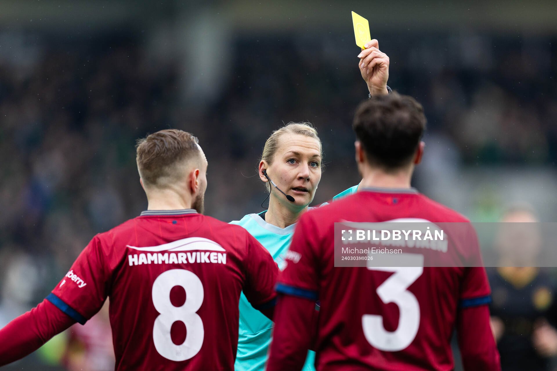 Domare Tess Olofsson varnar Örgrytes Jonathan Azulay