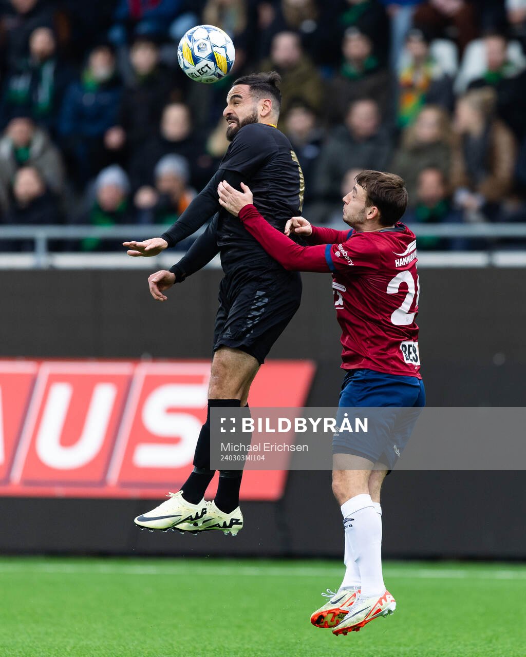 GAIS Mervan Celik och Örgrytes William Svensson